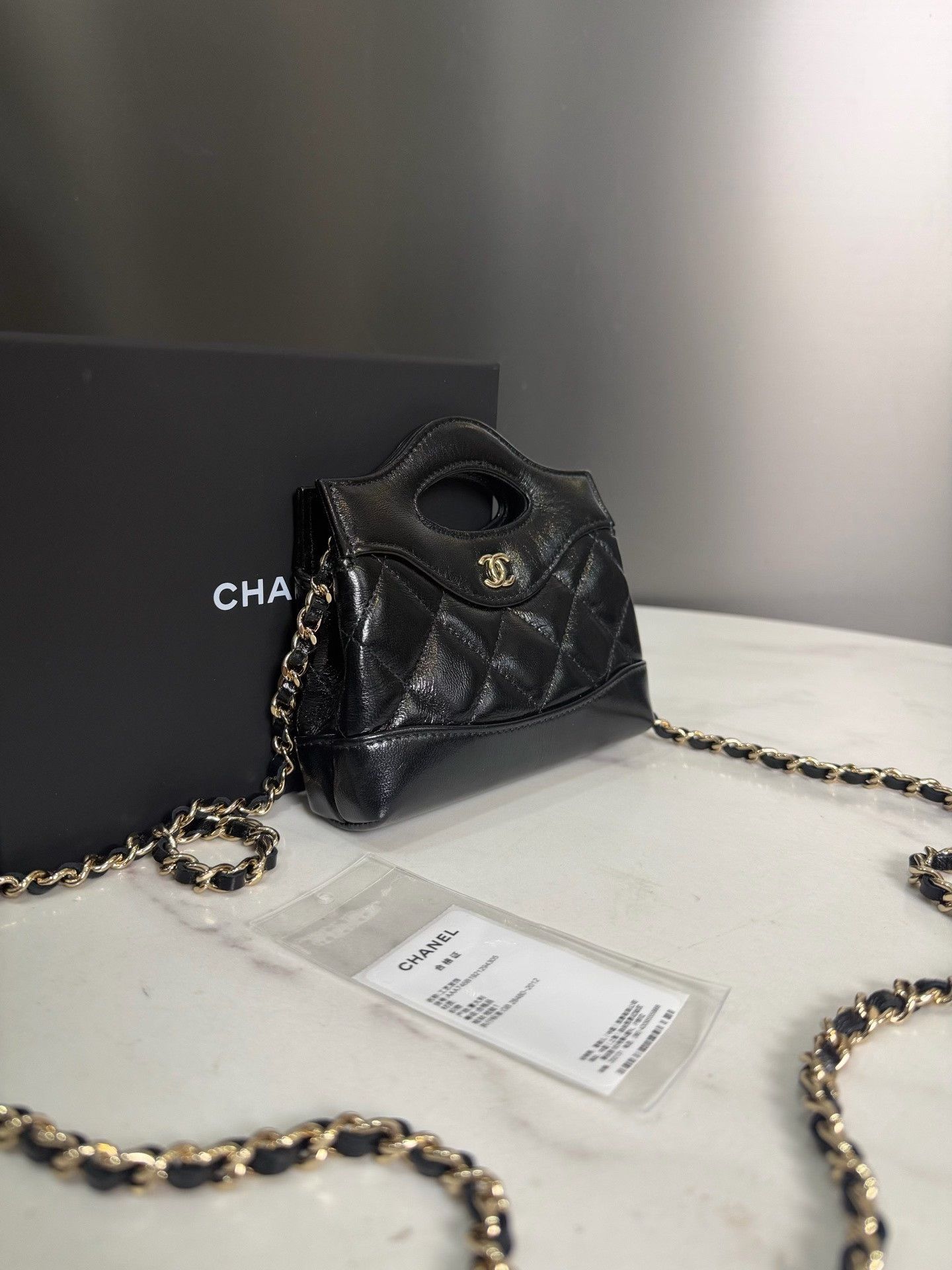 Chanel Pre-loved Bag Very good condition Size ONE SIZE - 2 Thumbnail