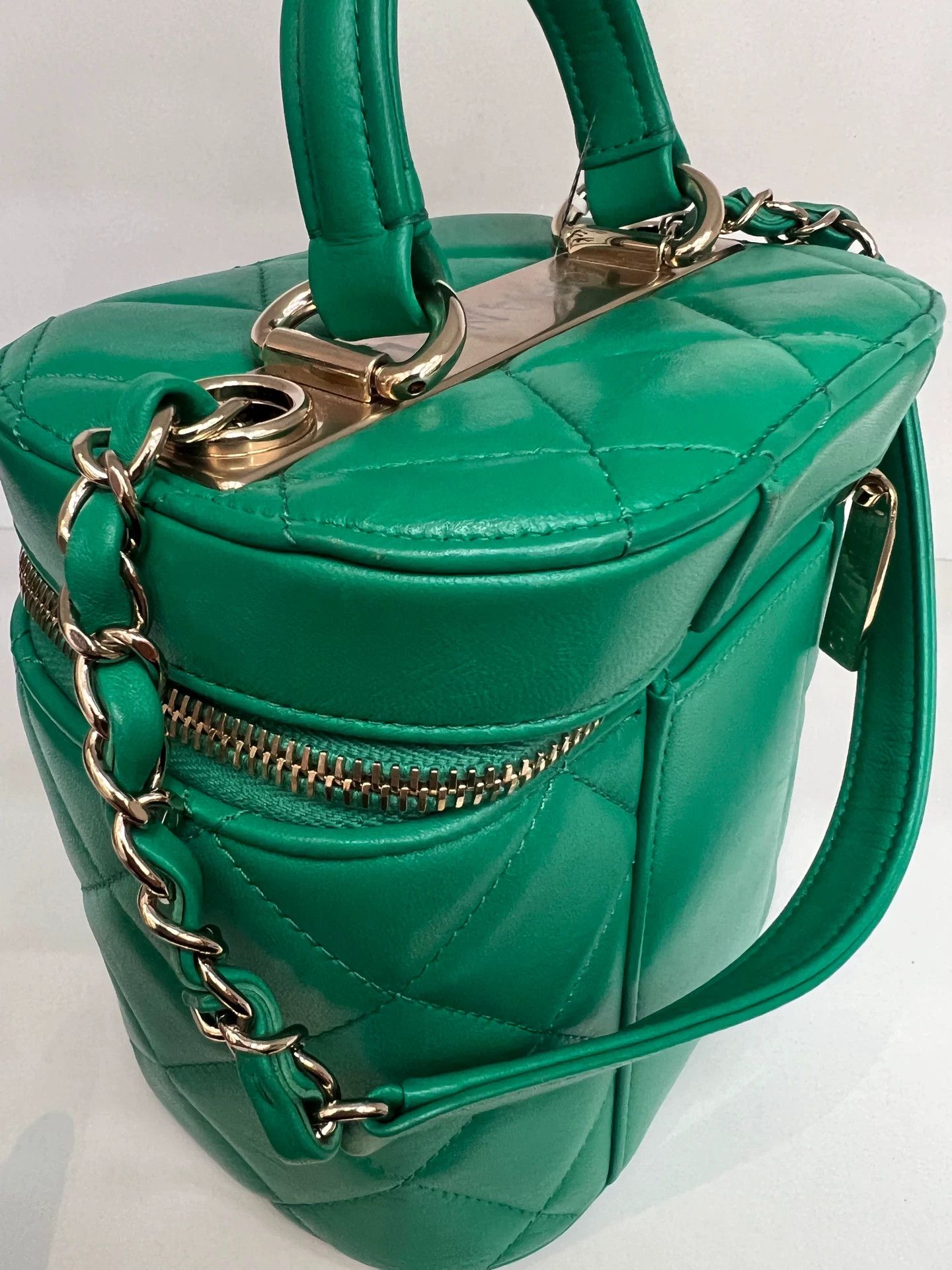 Chanel Pre-loved Bag Very good condition Size ONE SIZE - 6 Thumbnail