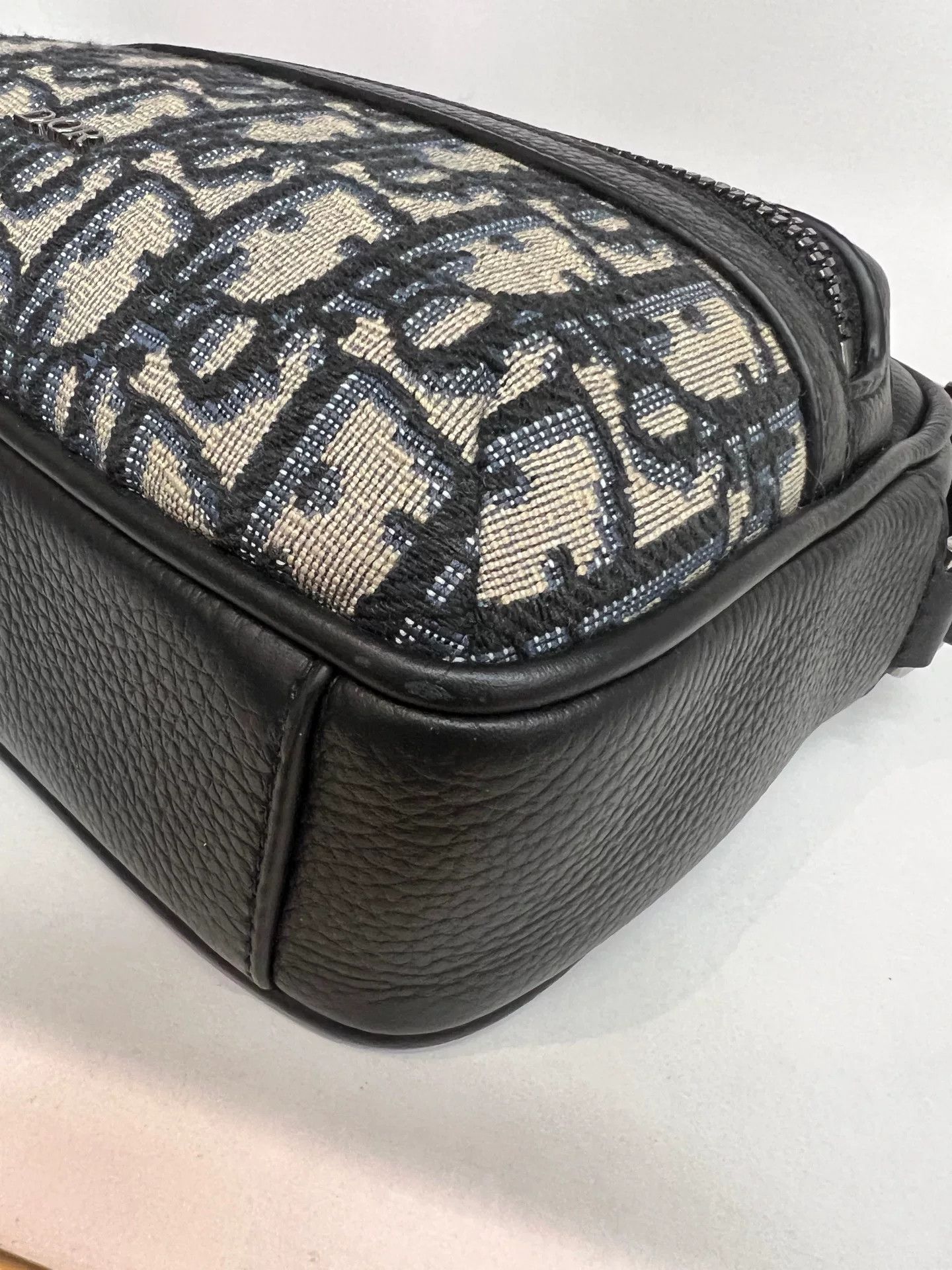 Dior Pre-loved Bag Very good condition Size ONE SIZE - 3 Thumbnail
