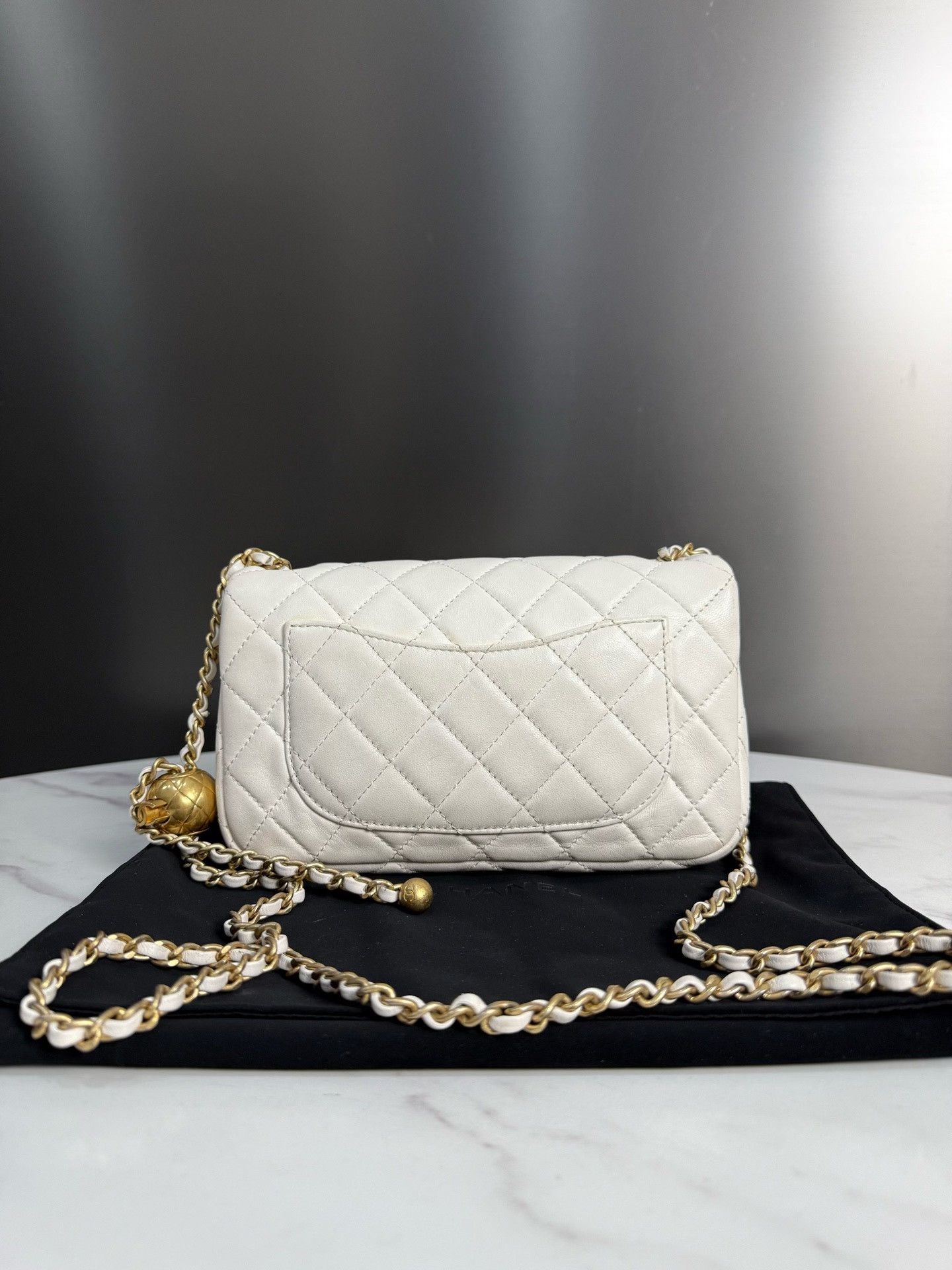 Chanel Pre-loved Bag Very good condition Size ONE SIZE - 3 Thumbnail
