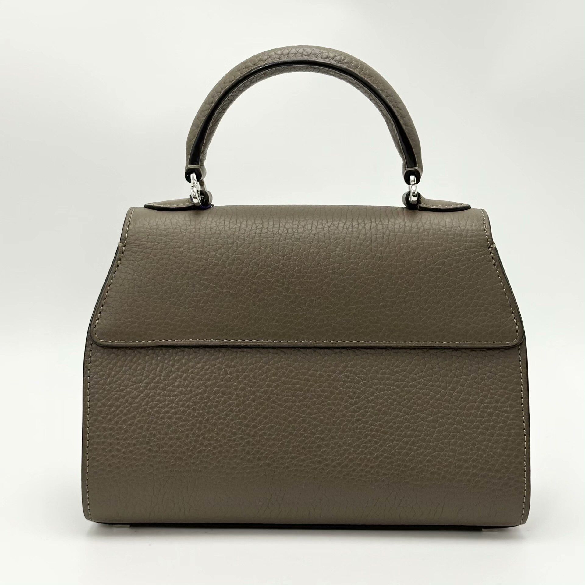 Moynat Pre-loved Bag Very good condition Size ONE SIZE - 5 Thumbnail