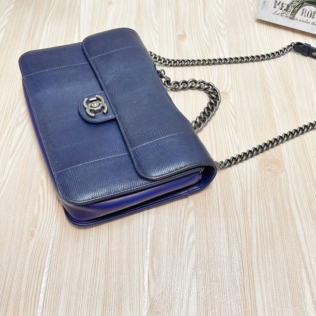 Chanel Pre-loved Bag Very good condition Size ONE SIZE - 5 Thumbnail