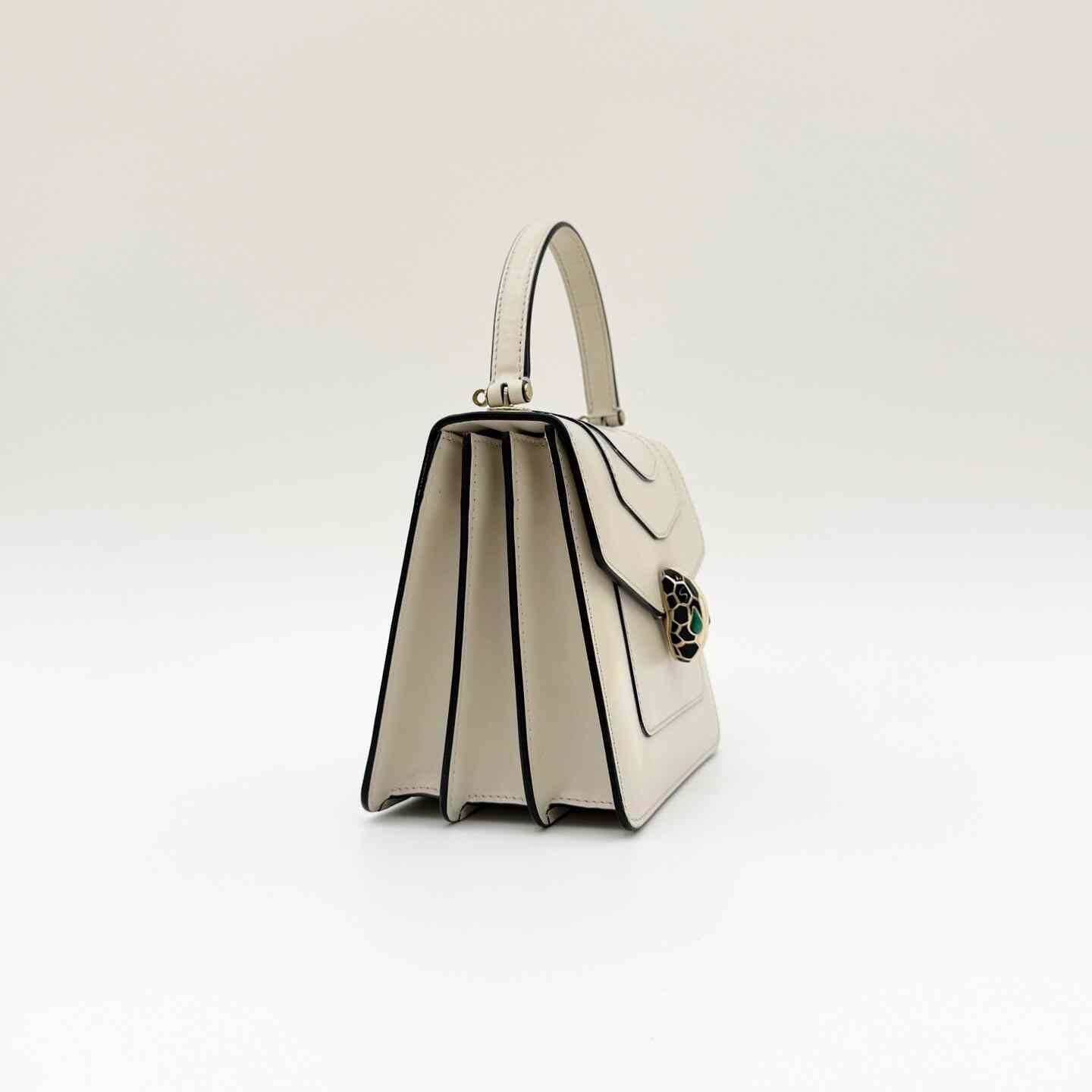 Bvlgari Pre-loved Bag Very good condition Size ONE SIZE - 4 Thumbnail