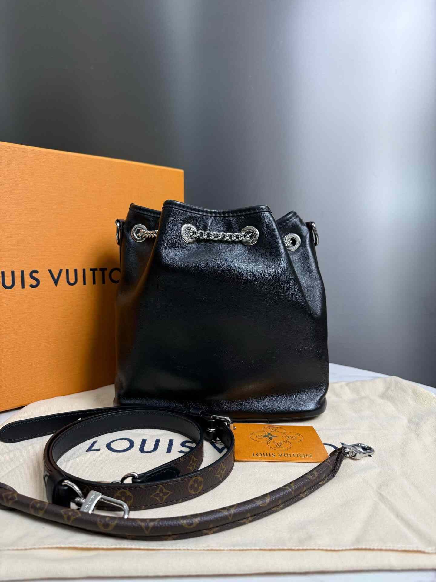 Louis Vuitton Pre-loved Bag Very good condition Size ONE SIZE - 3 Thumbnail