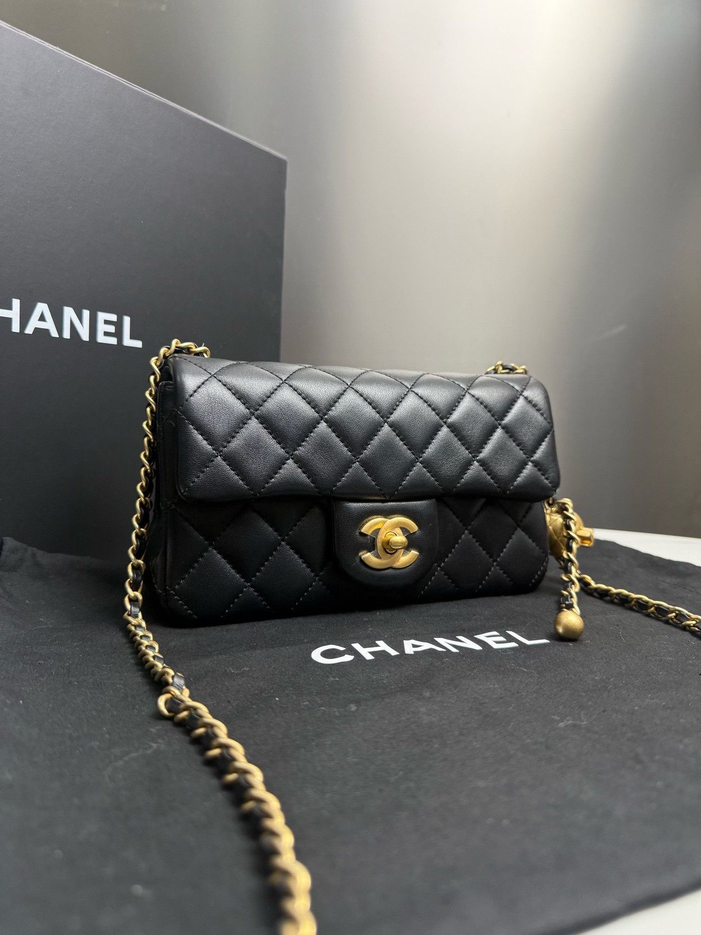 Chanel Pre-loved Bag Very good condition Size ONE SIZE - 2 Thumbnail