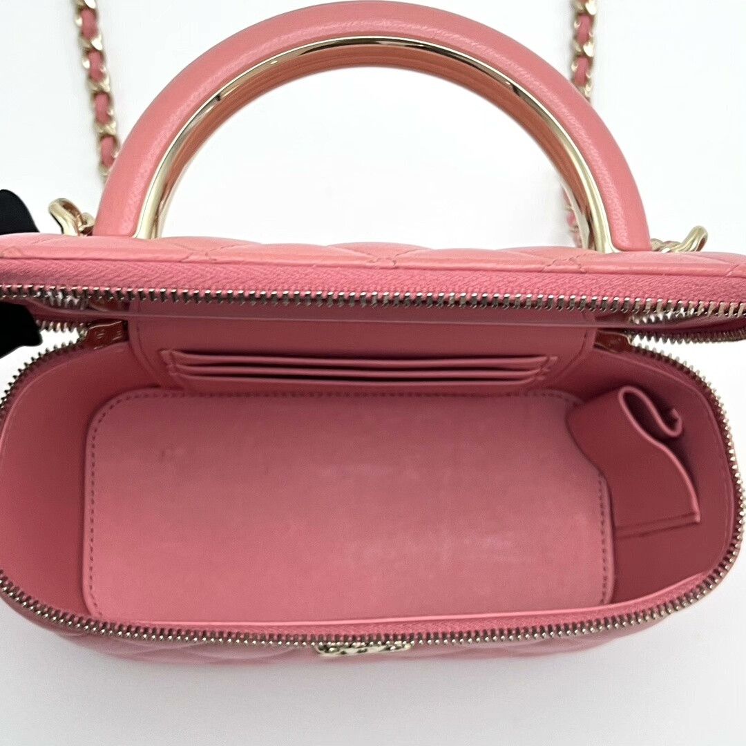 Chanel Pre-loved Bag Very good condition Size ONE SIZE - 2 Thumbnail