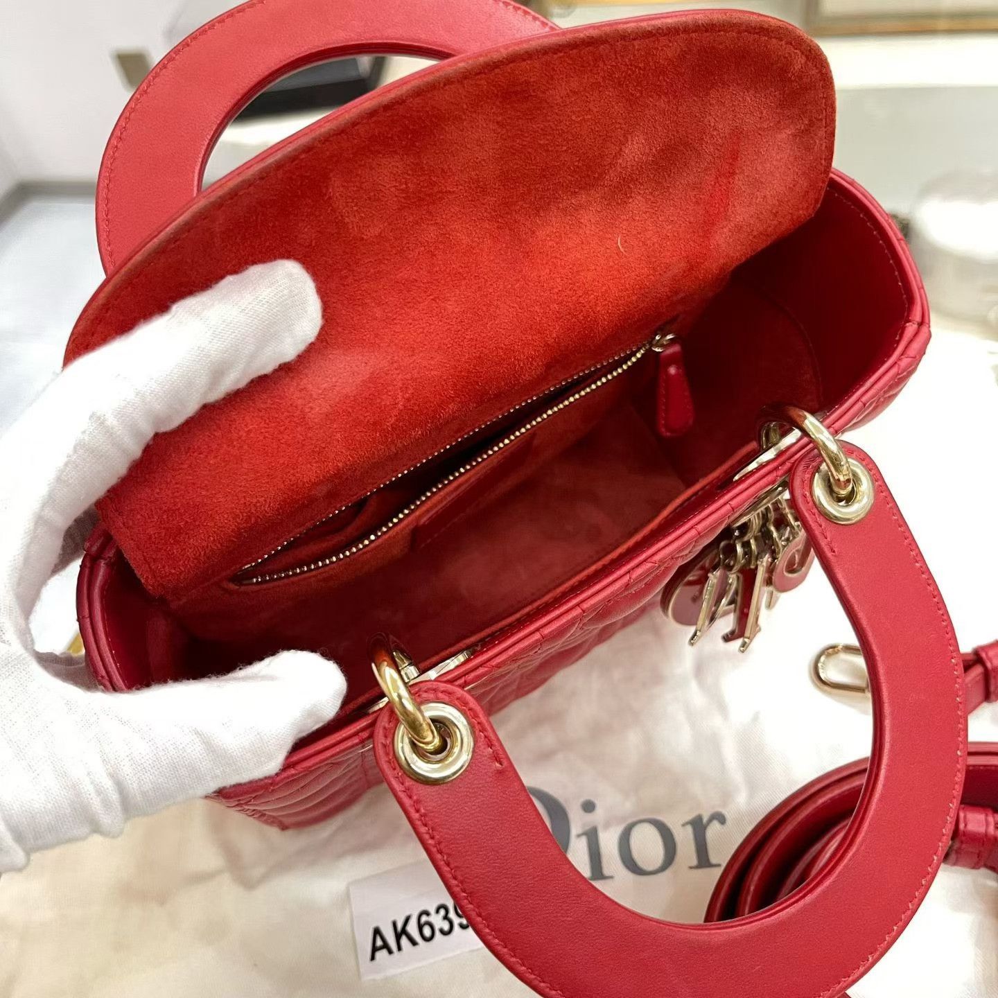 Dior Pre-loved Bag Very good condition Size ONE SIZE - 9 Thumbnail