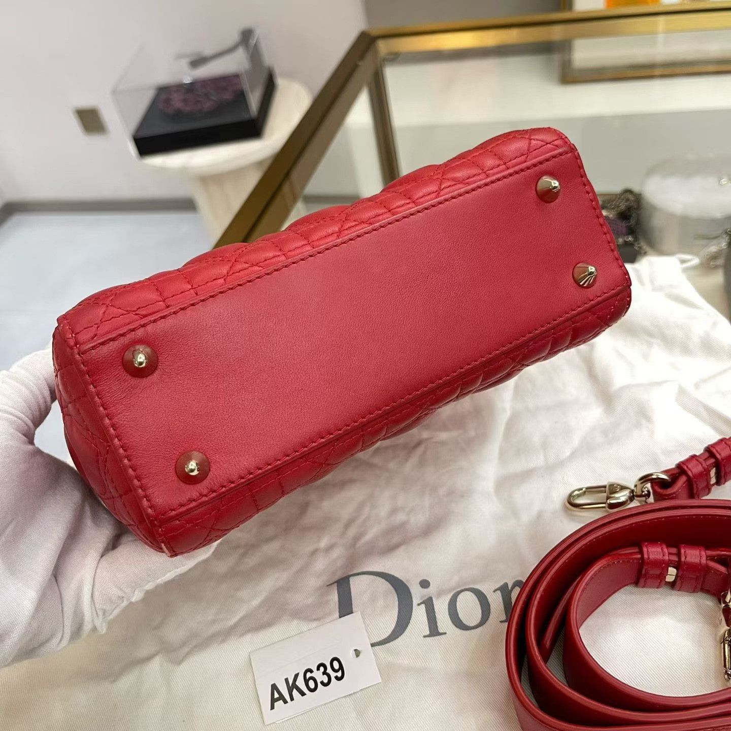 Dior Pre-loved Bag Very good condition Size ONE SIZE - 8 Thumbnail