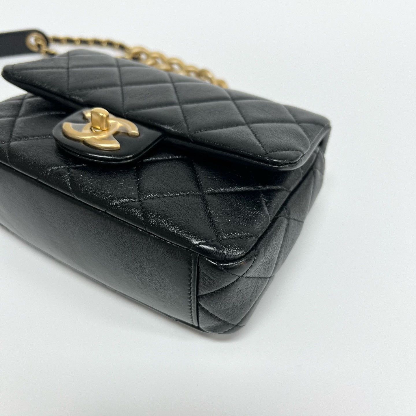 Chanel Pre-loved Bag Very good condition Size ONE SIZE - 4 Thumbnail