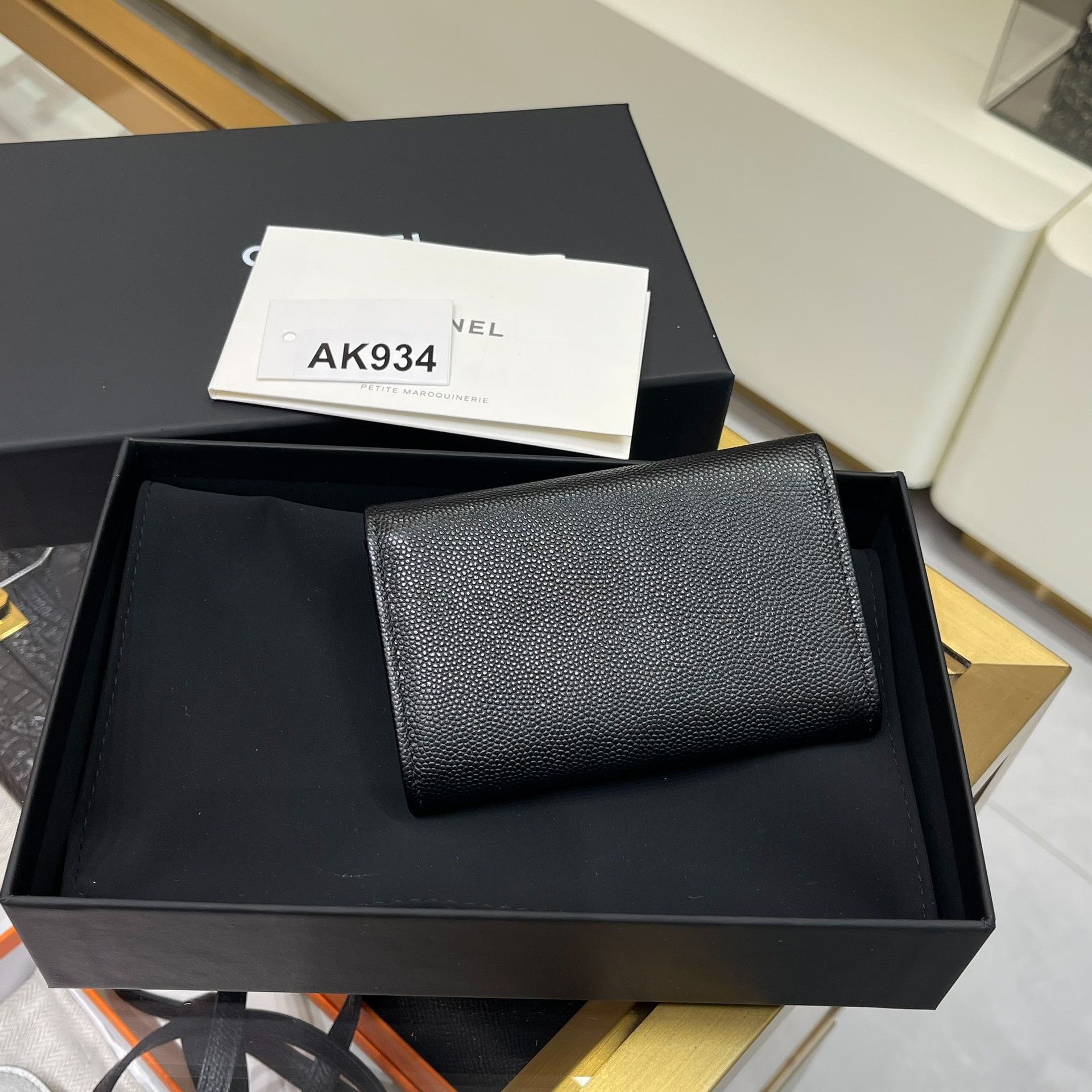 Chanel Pre-loved Bag Brand new condition Size ONE SIZE - 4 Thumbnail