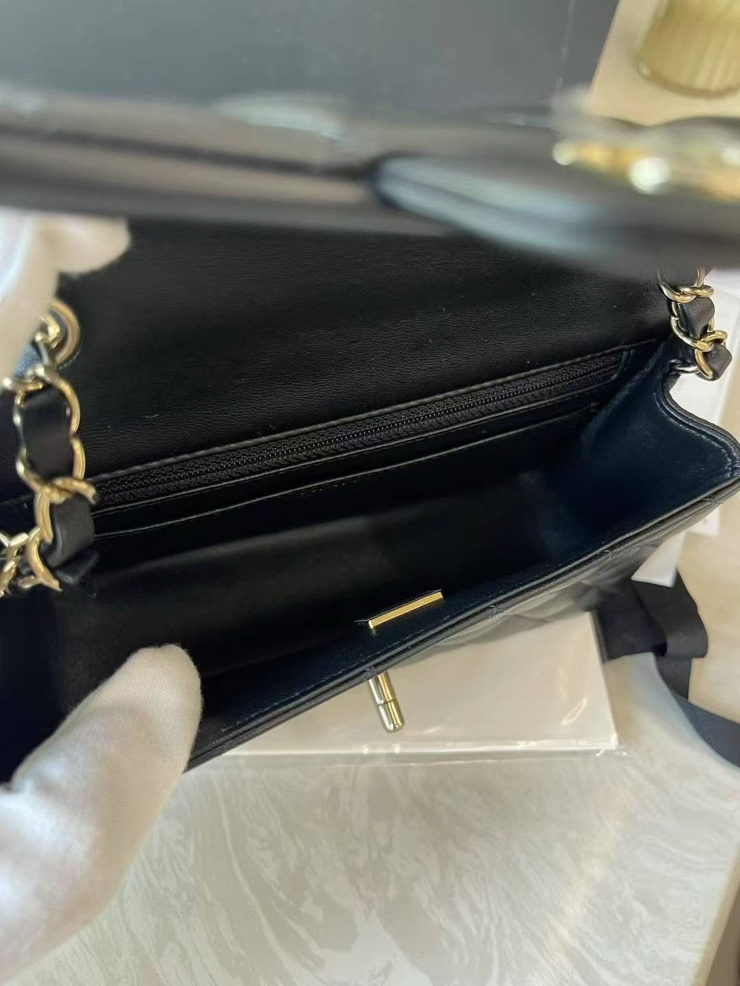 Chanel Pre-loved Bag Very good condition Size ONE SIZE - 7 Thumbnail