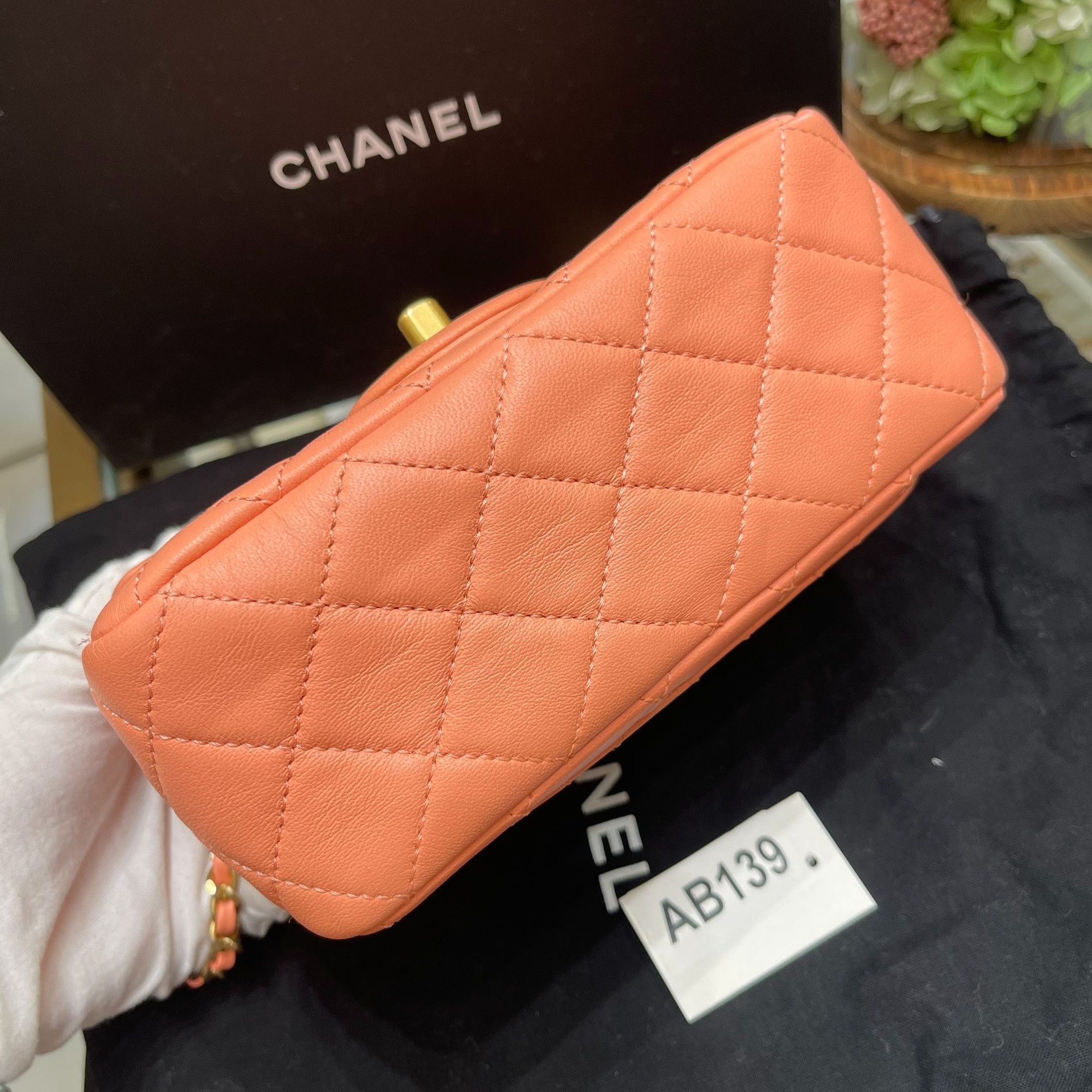 Chanel Pre-loved Bag Very good condition Size ONE SIZE - 4 Thumbnail