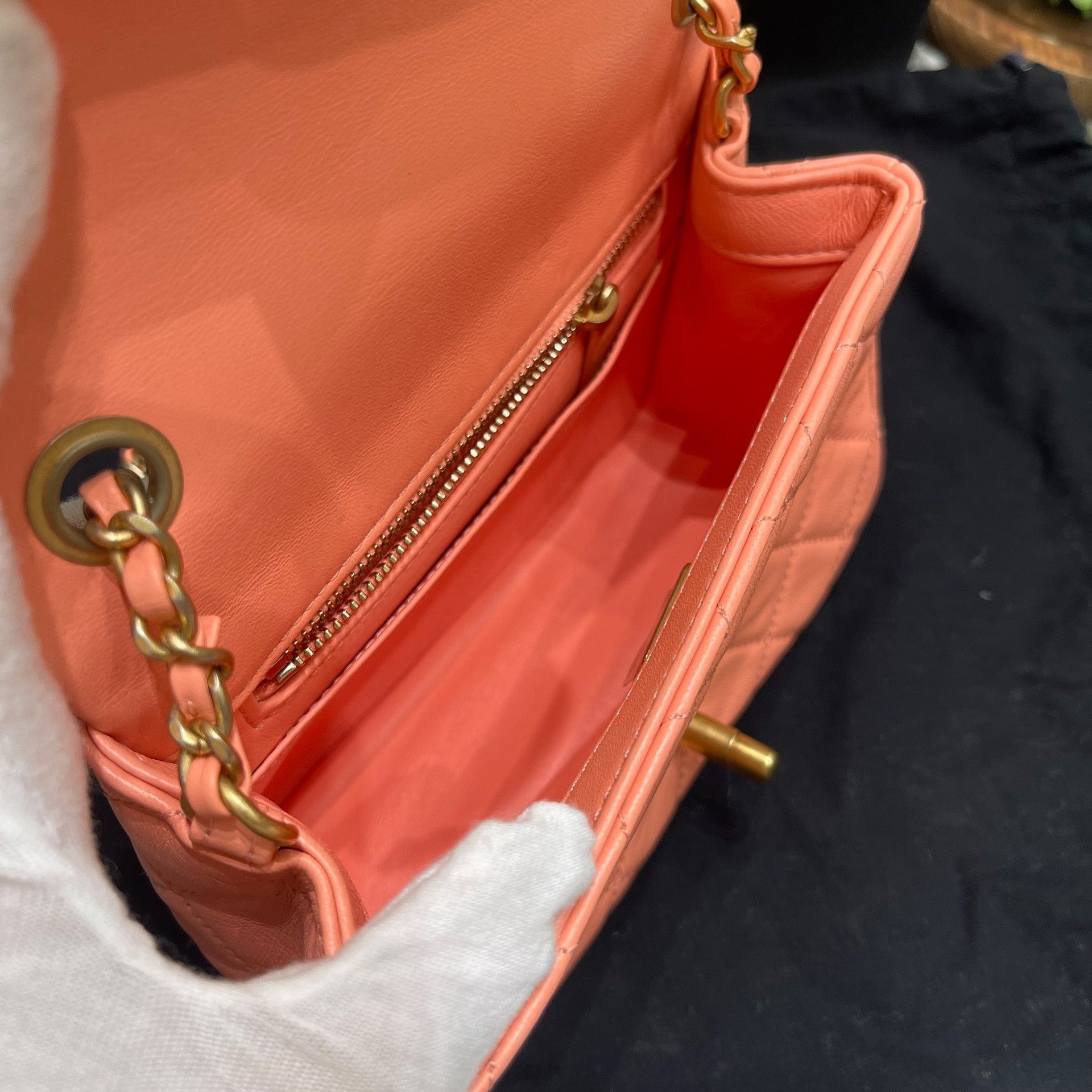 Chanel Pre-loved Bag Very good condition Size ONE SIZE - 8 Thumbnail
