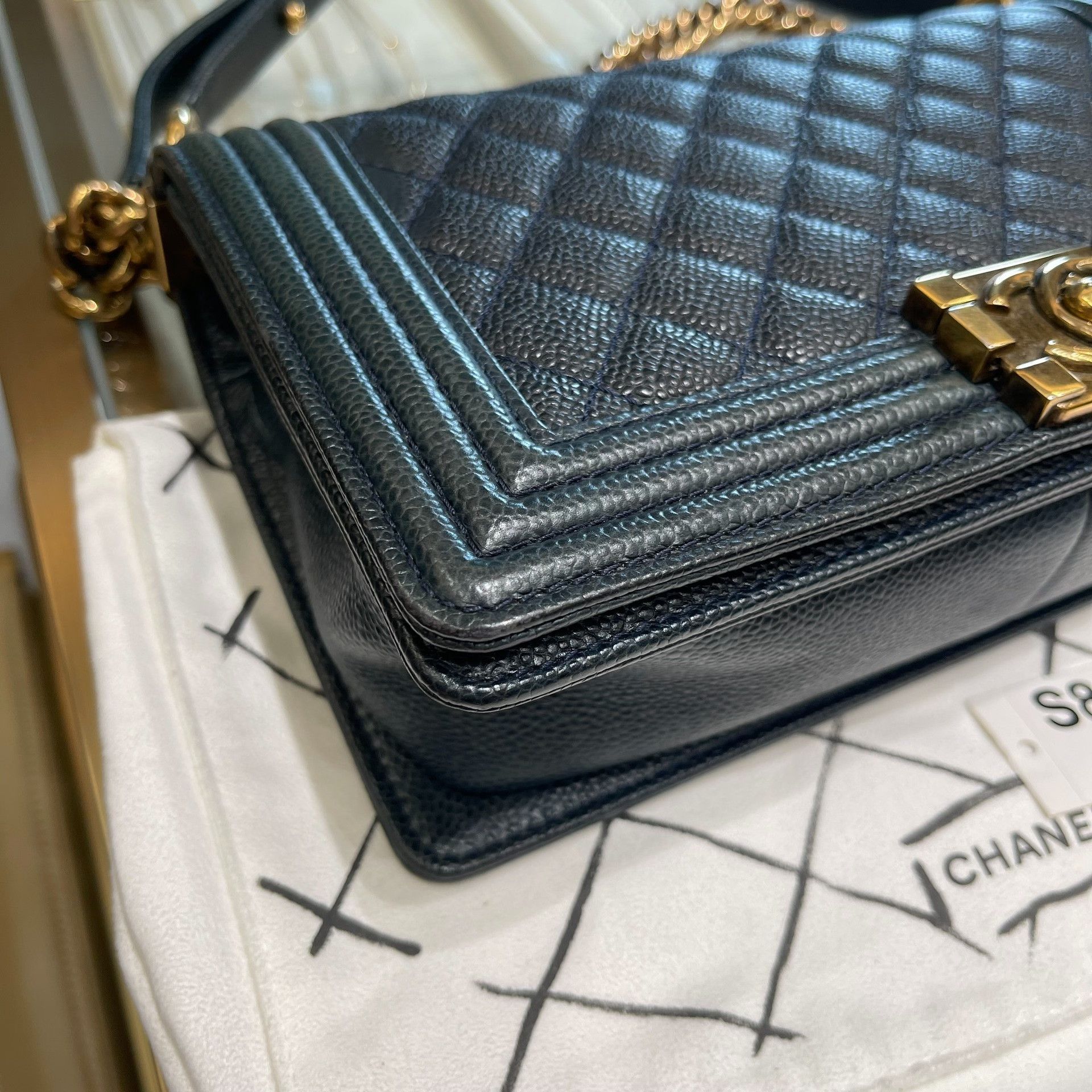 Chanel Pre-loved Bag Very good condition Size ONE SIZE - 7 Thumbnail