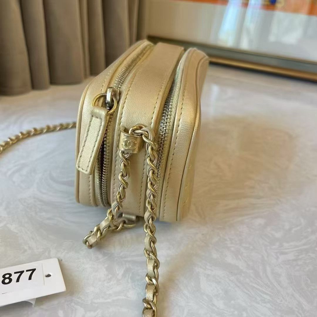 Chanel Pre-loved Bag Very good condition Size ONE SIZE - 5 Thumbnail
