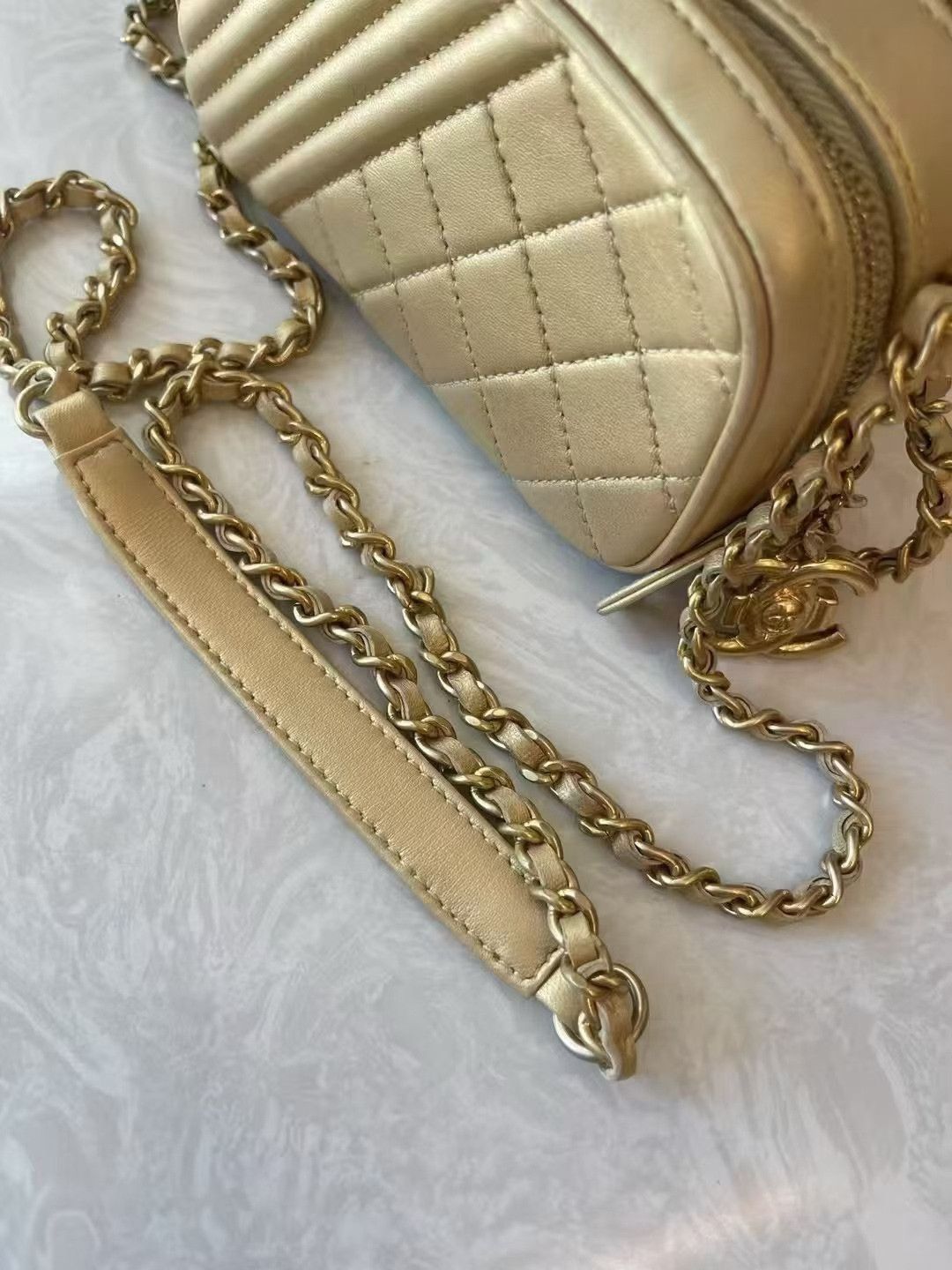 Chanel Pre-loved Bag Very good condition Size ONE SIZE - 6 Thumbnail
