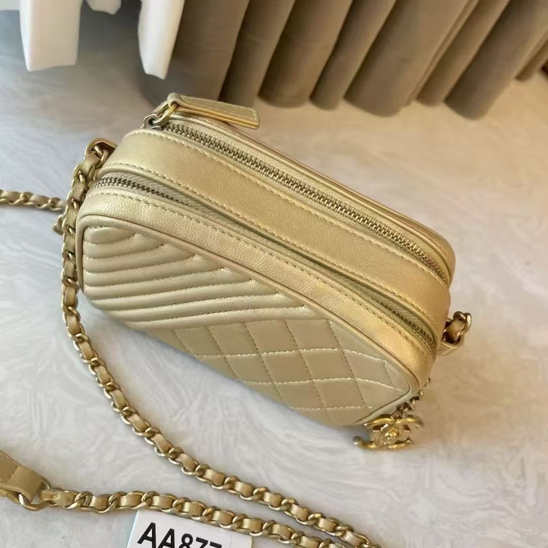 Chanel Pre-loved Bag Very good condition Size ONE SIZE - 3 Thumbnail