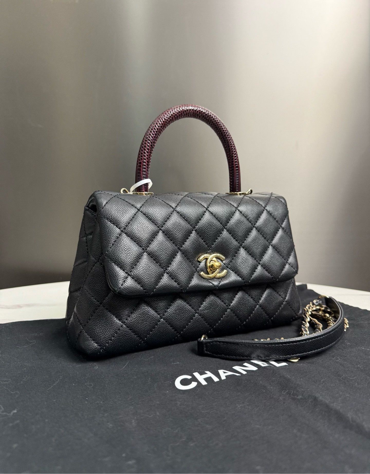 Chanel Pre-loved Bag Very good condition Size ONE SIZE - 2 Thumbnail