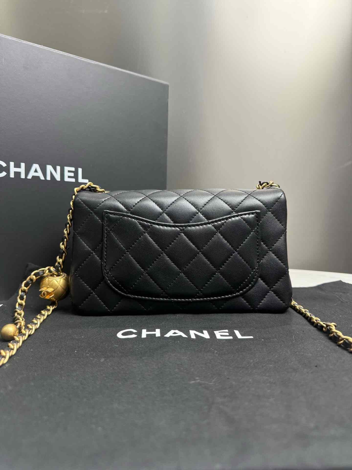 Chanel Pre-loved Bag Very good condition Size ONE SIZE - 3 Thumbnail