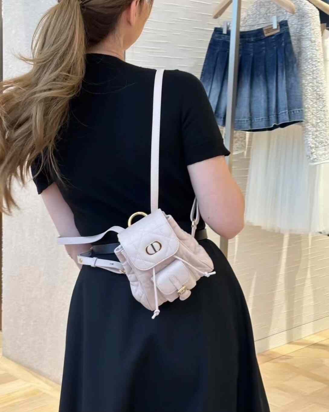 Dior Pre-loved Bag Very good condition Size ONE SIZE - 4 Thumbnail