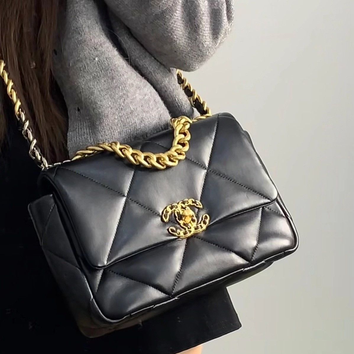 Chanel Pre-loved Bag Very good condition Size ONE SIZE - 4 Thumbnail