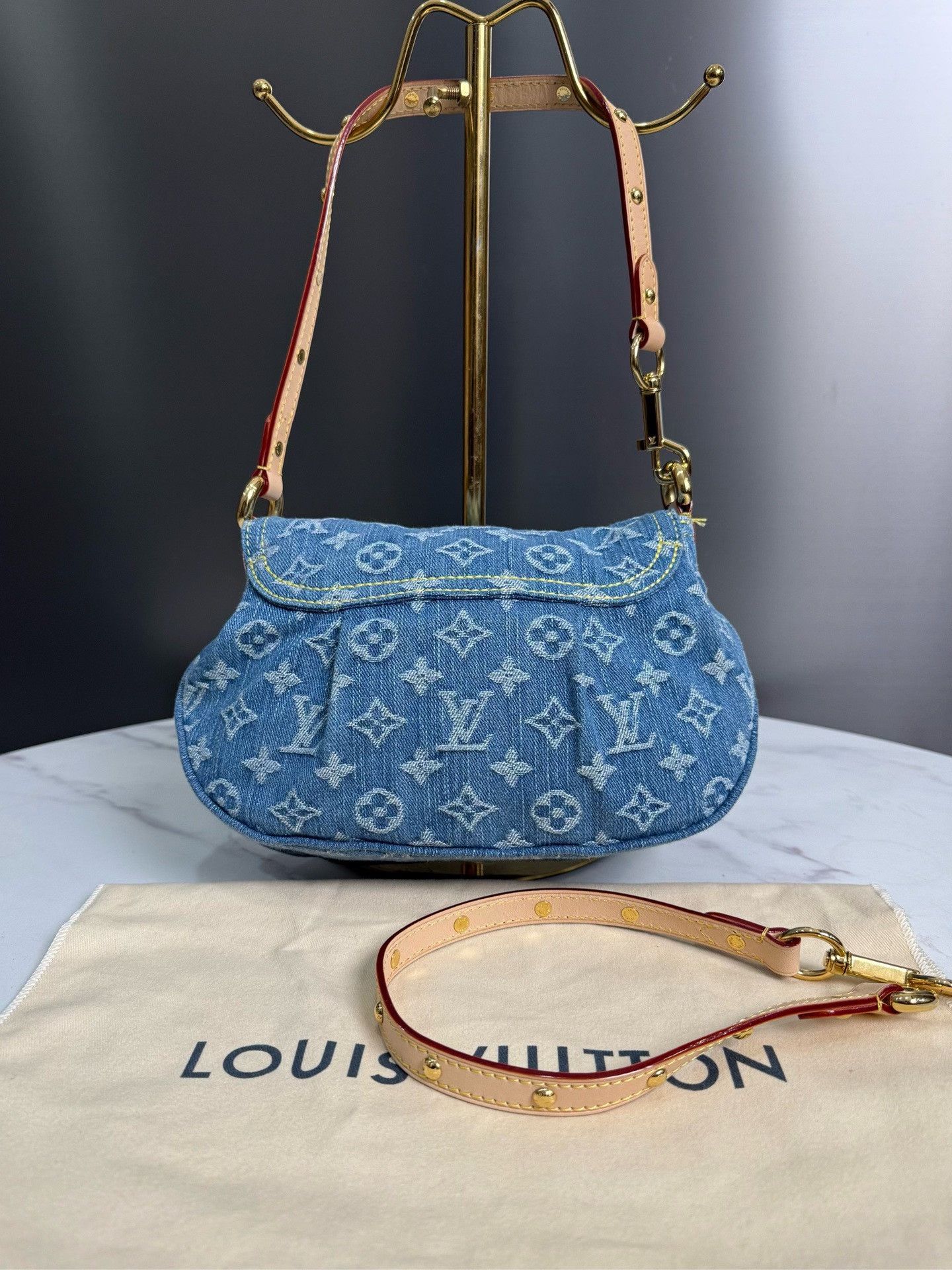 Louis Vuitton Pre-loved Bag Very good condition Size ONE SIZE - 3 Thumbnail