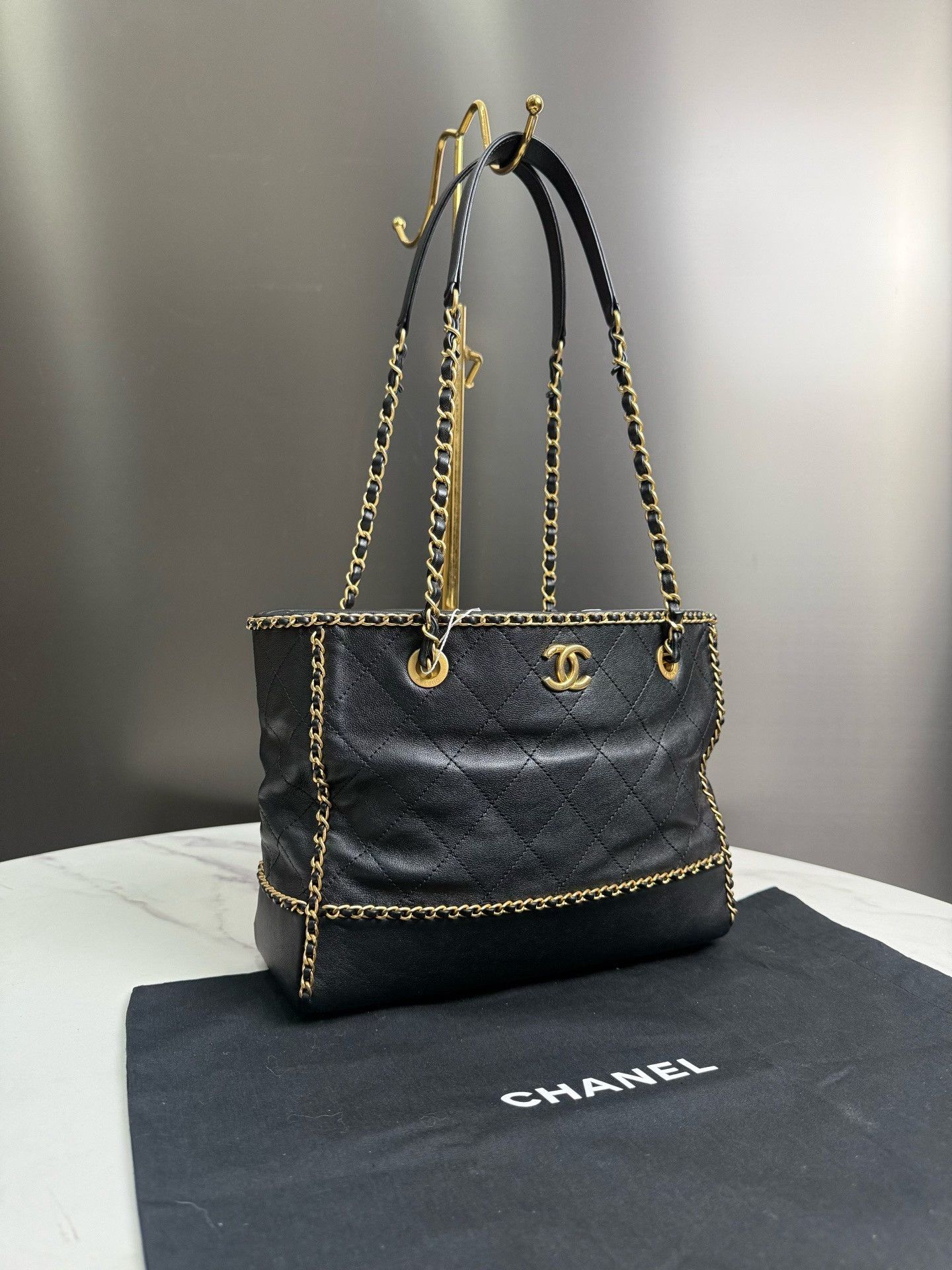 Chanel Pre-loved Bag Very good condition Size ONE SIZE - 2 Thumbnail