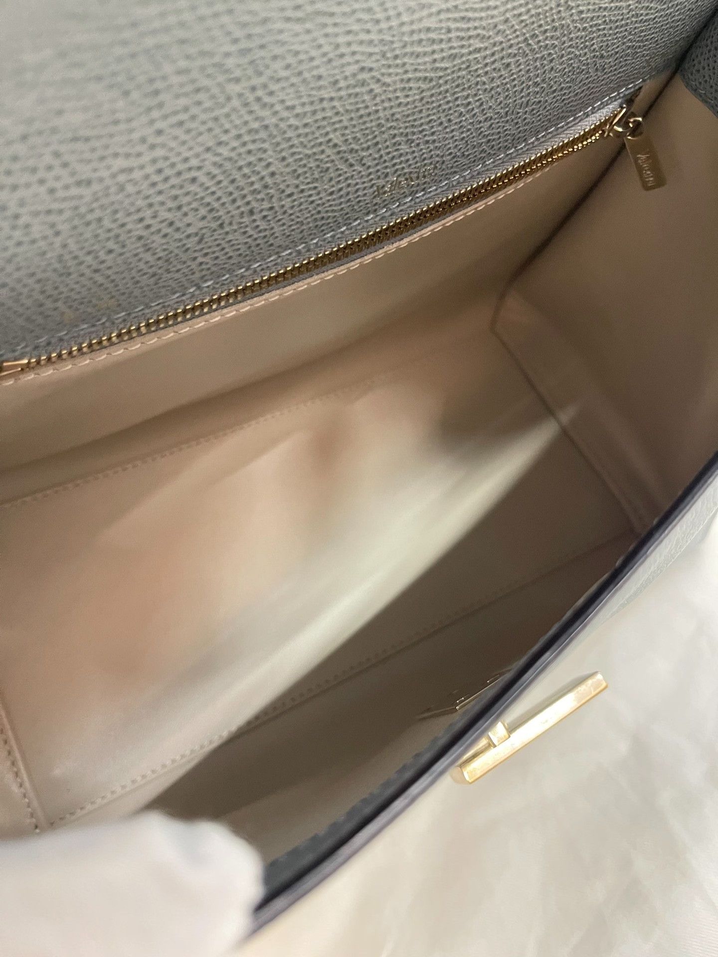 Valextra Pre-loved Bag Very good condition Size ONE SIZE - 9 Thumbnail