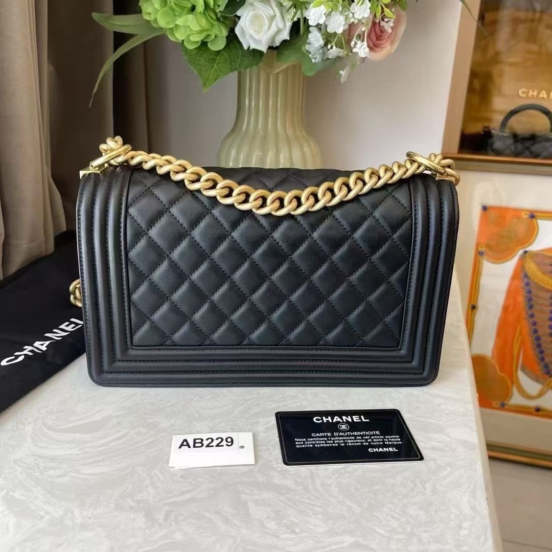 Chanel Pre-loved Bag Very good condition Size ONE SIZE - 7 Thumbnail