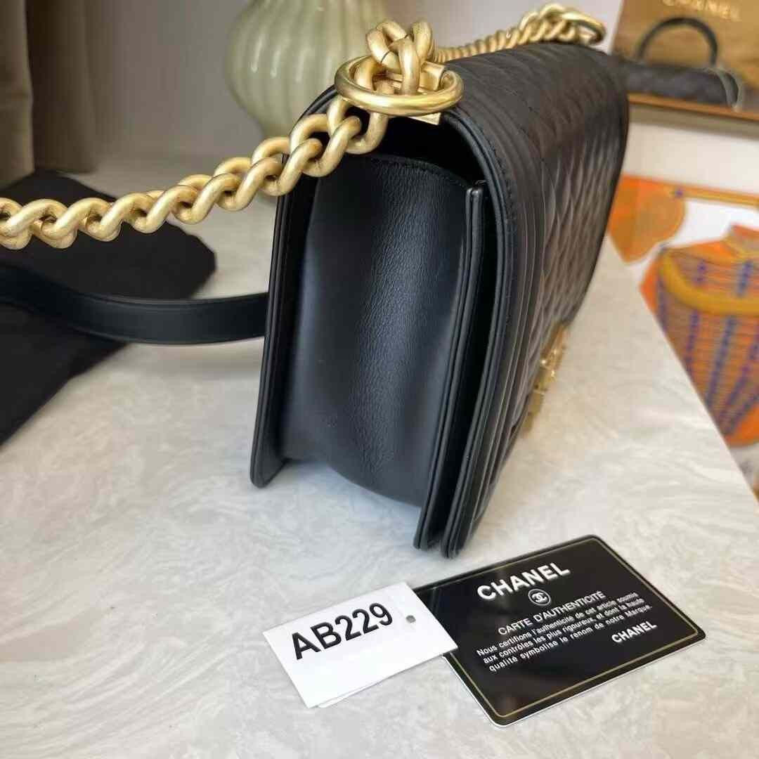 Chanel Pre-loved Bag Very good condition Size ONE SIZE - 4 Thumbnail