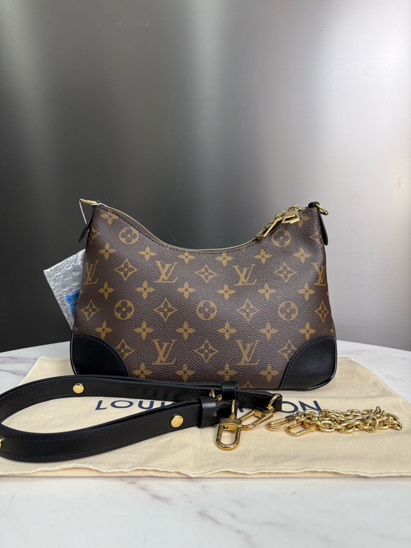 Louis Vuitton Pre-loved Bag Very good condition Size ONE SIZE - 3 Thumbnail