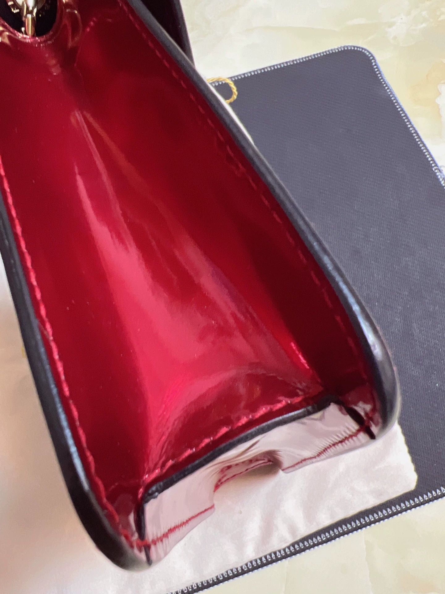 Bvlgari Pre-loved Bag Very good condition Size ONE SIZE - 5 Thumbnail