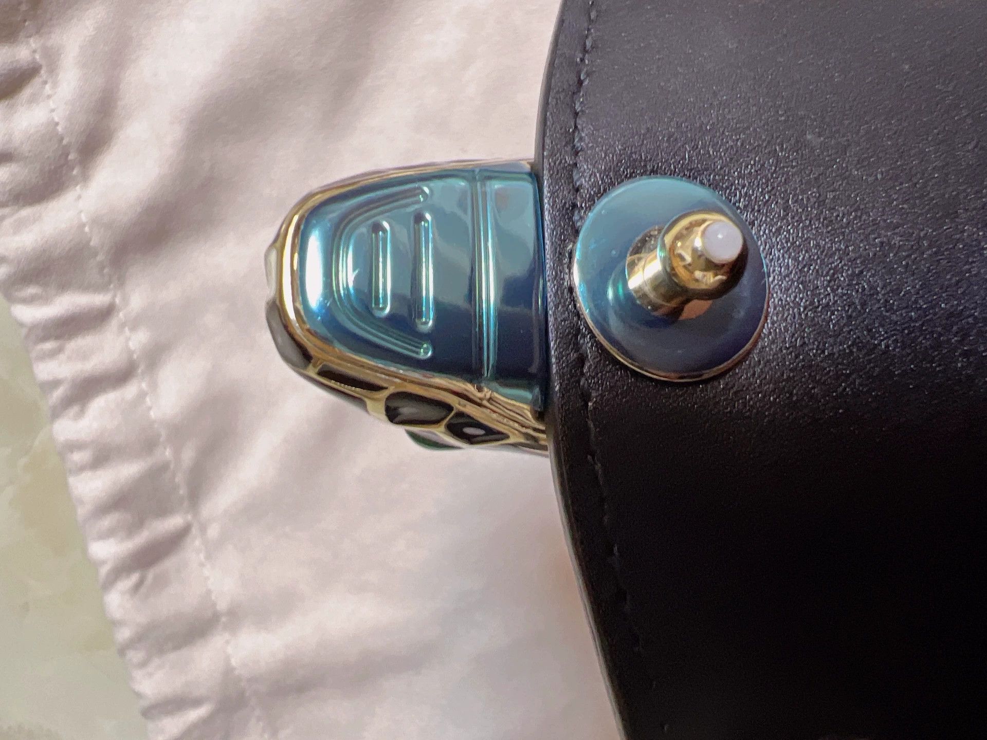 Bvlgari Pre-loved Bag Very good condition Size ONE SIZE - 4 Thumbnail