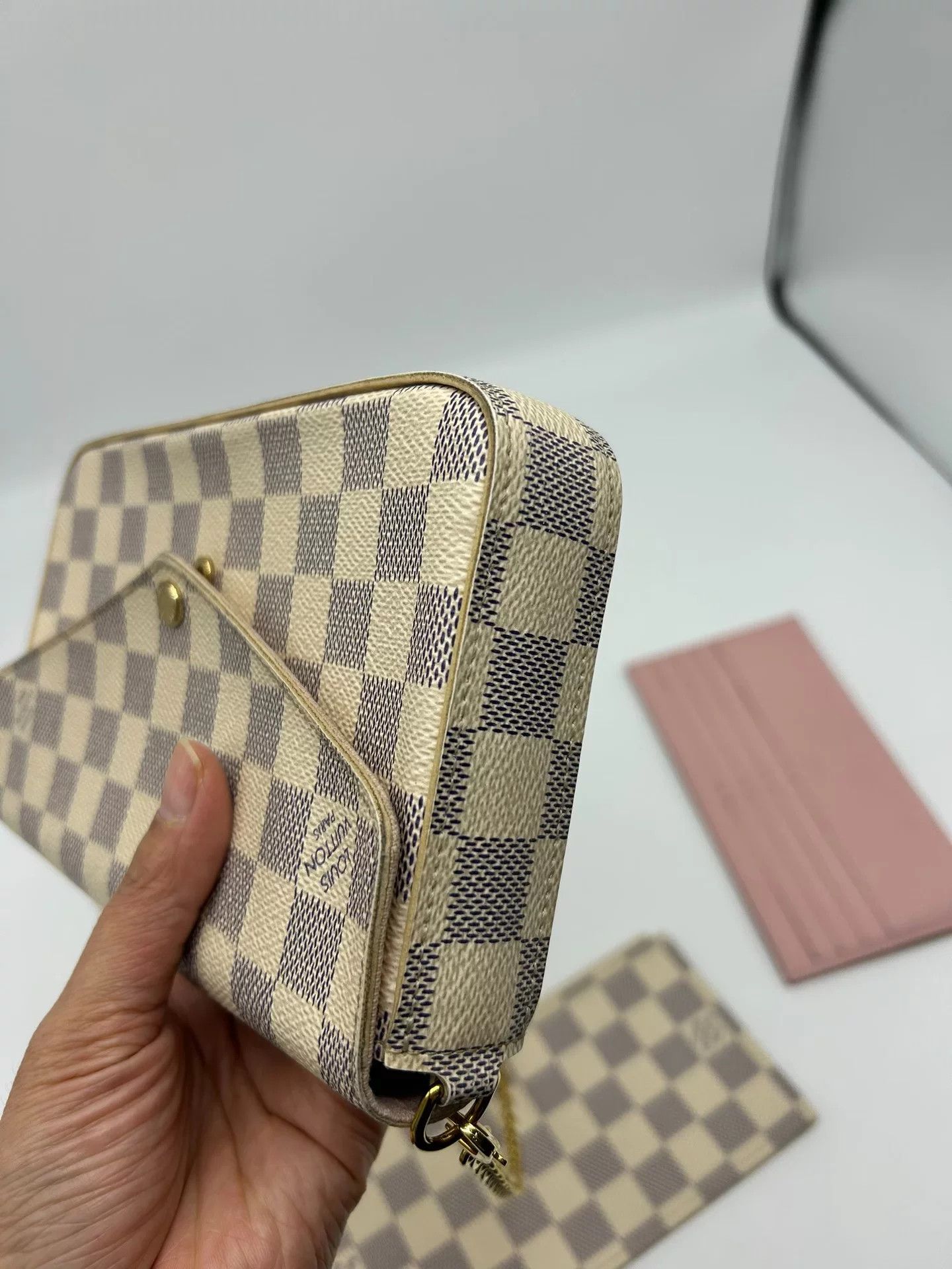 Louis Vuitton Pre-loved Bag Very good condition Size ONE SIZE - 4 Thumbnail