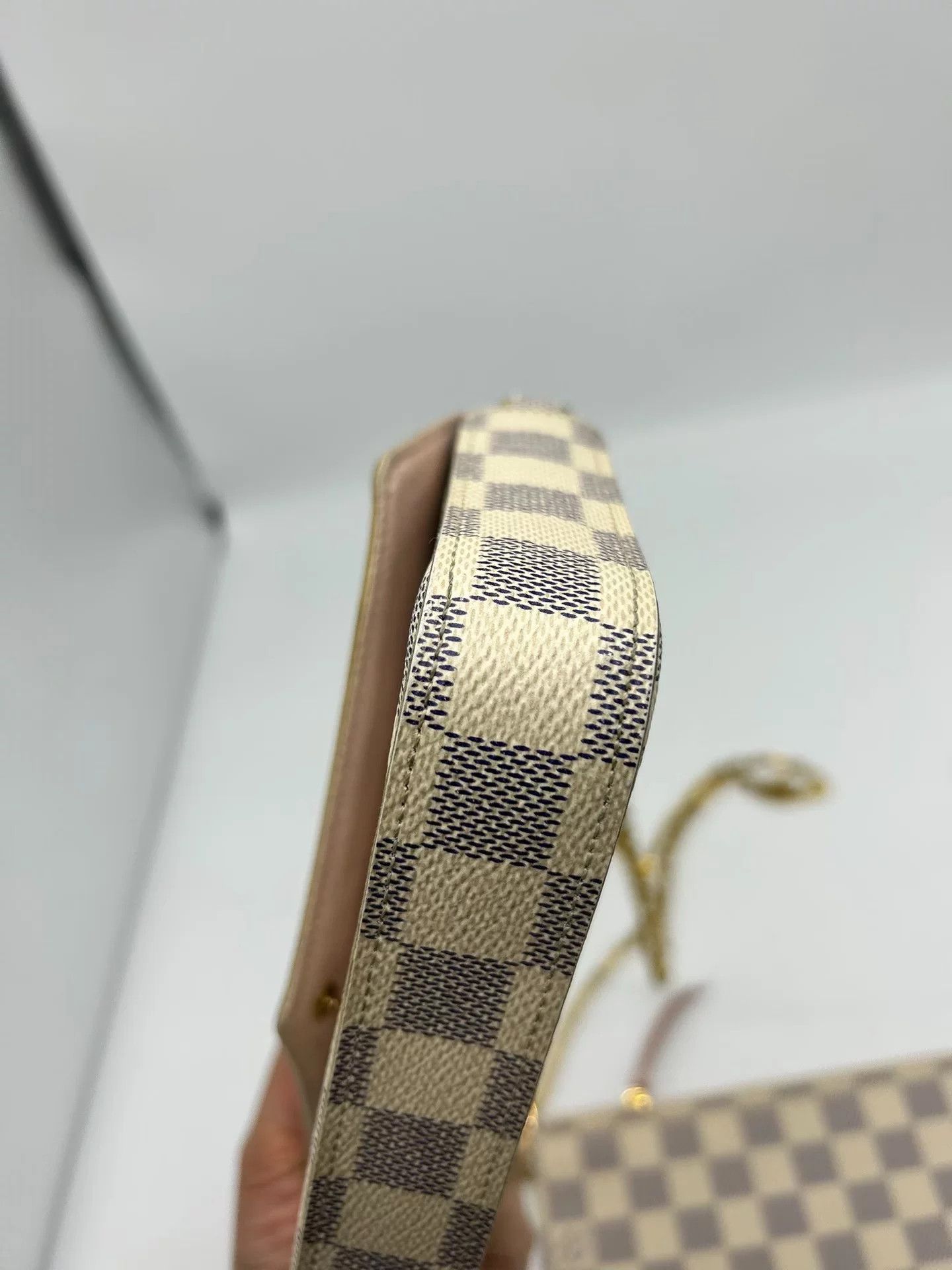 Louis Vuitton Pre-loved Bag Very good condition Size ONE SIZE - 5 Thumbnail