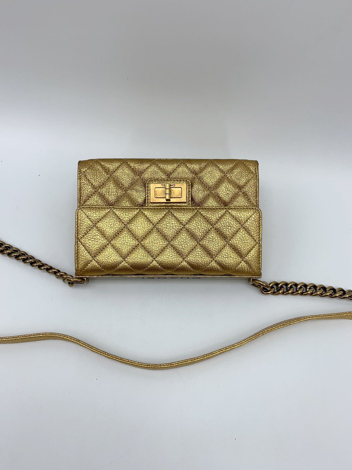 Chanel Pre-loved Bag Very good condition Size ONE SIZE - 5 Thumbnail