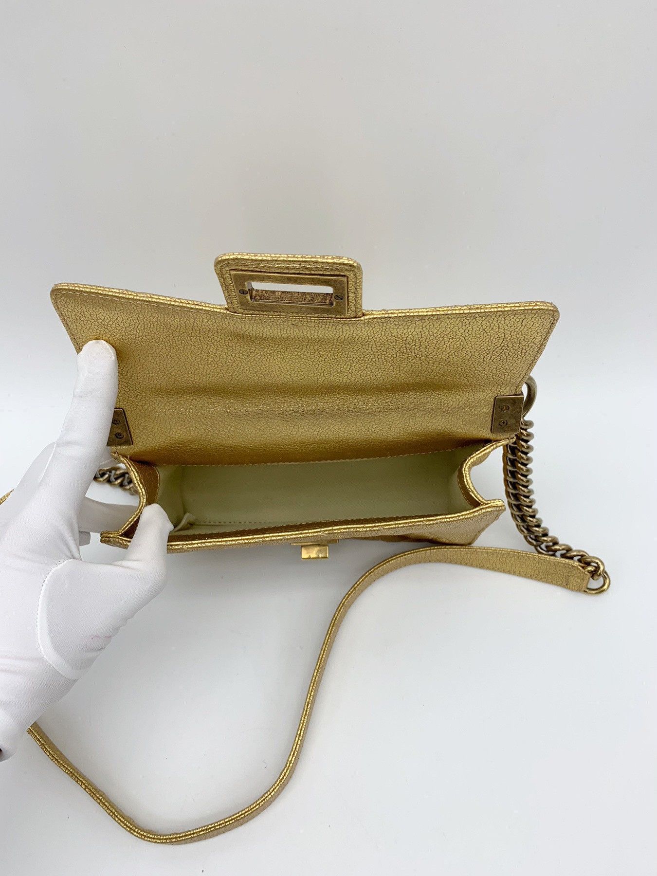 Chanel Pre-loved Bag Very good condition Size ONE SIZE - 7 Thumbnail