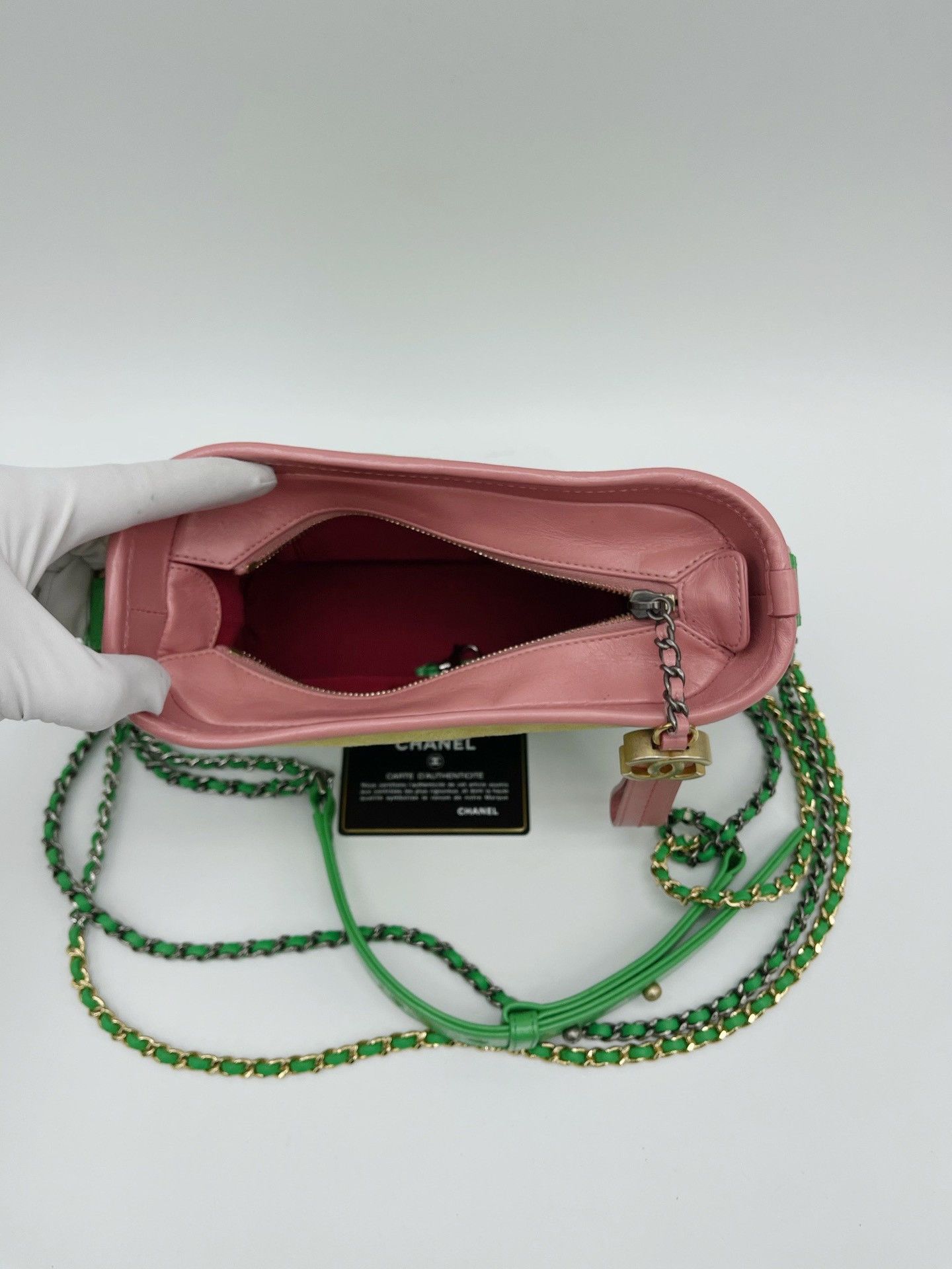 Chanel Pre-loved Bag Very good condition Size ONE SIZE - 7 Thumbnail