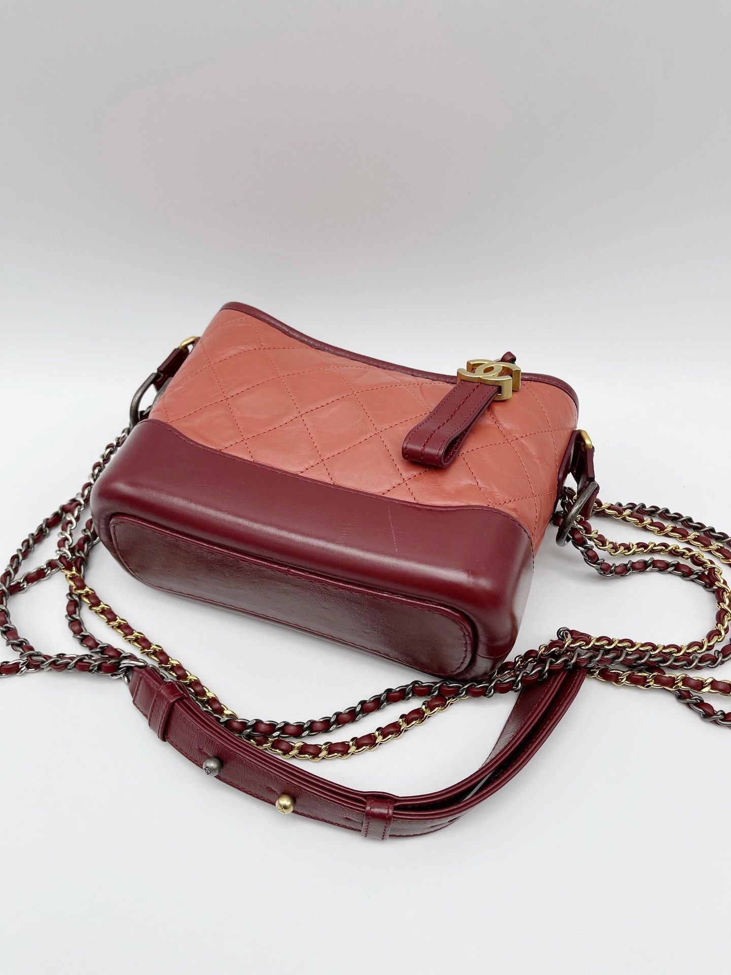 Chanel Pre-loved Bag Very good condition Size ONE SIZE - 5 Thumbnail