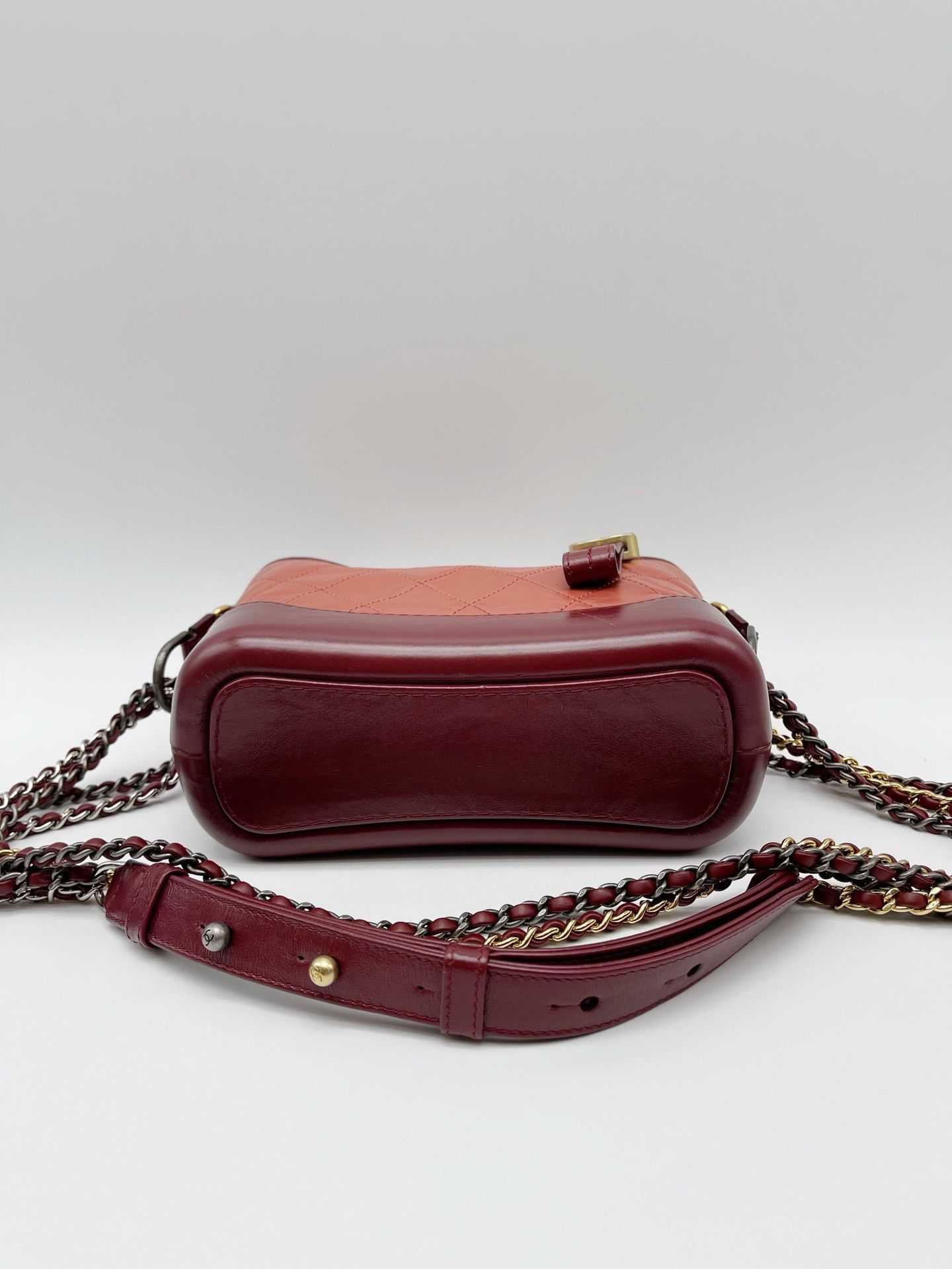 Chanel Pre-loved Bag Very good condition Size ONE SIZE - 3 Thumbnail