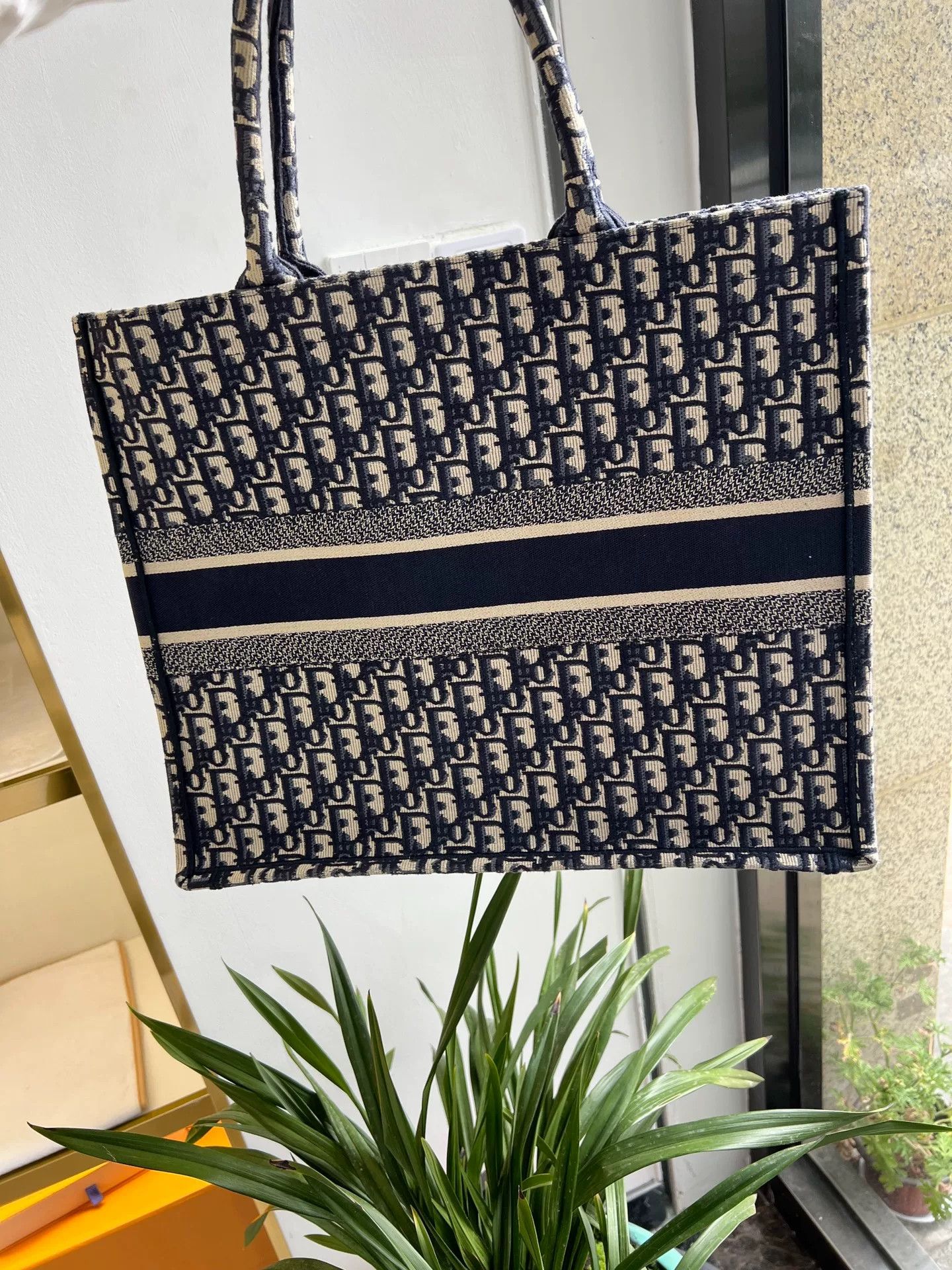 Dior Pre-loved Bag Very good condition Size ONE SIZE - 2 Thumbnail