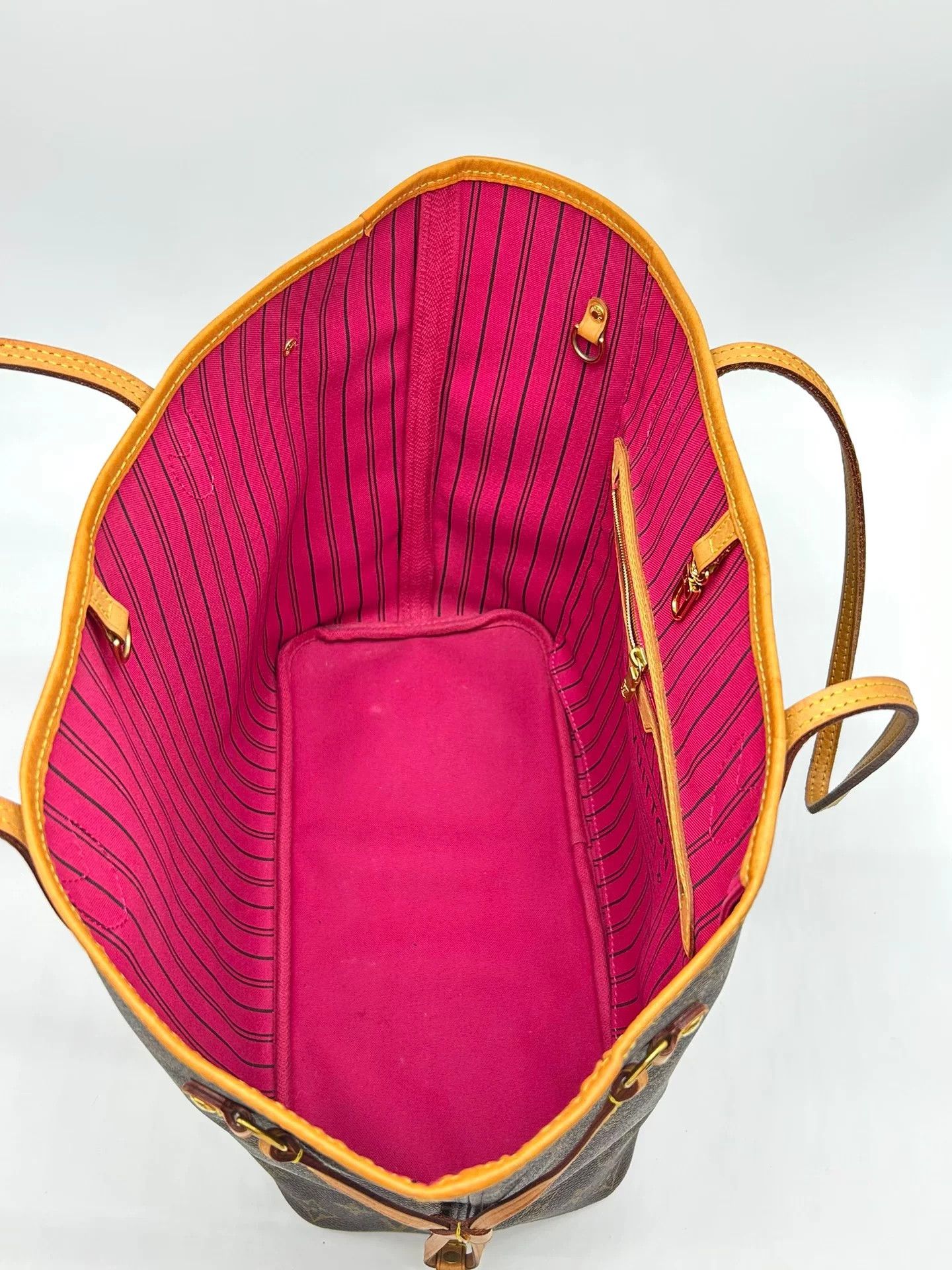 Louis Vuitton Pre-loved Bag Very good condition Size ONE SIZE - 6 Thumbnail