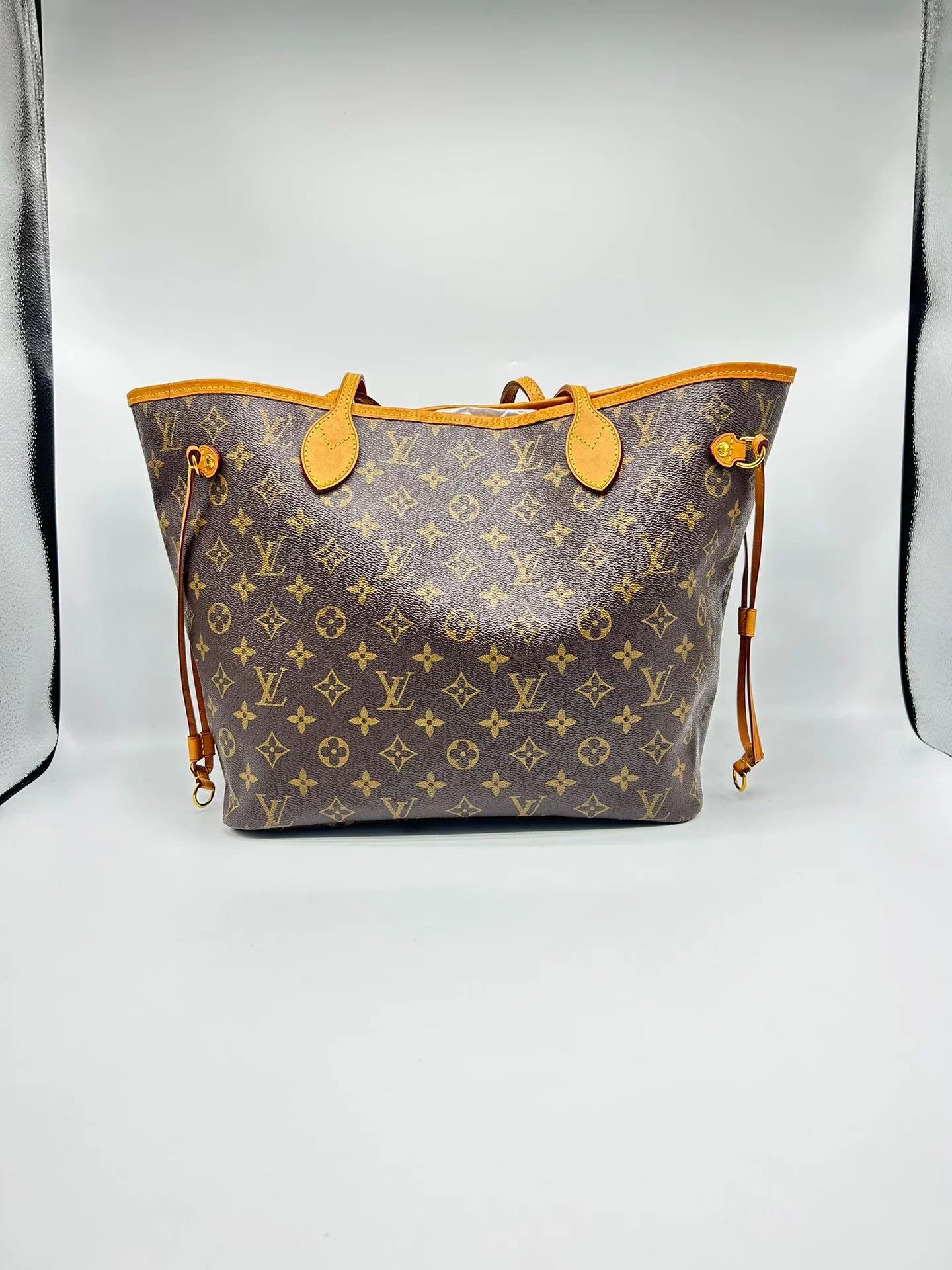 Louis Vuitton Pre-loved Bag Very good condition Size ONE SIZE - 2 Thumbnail