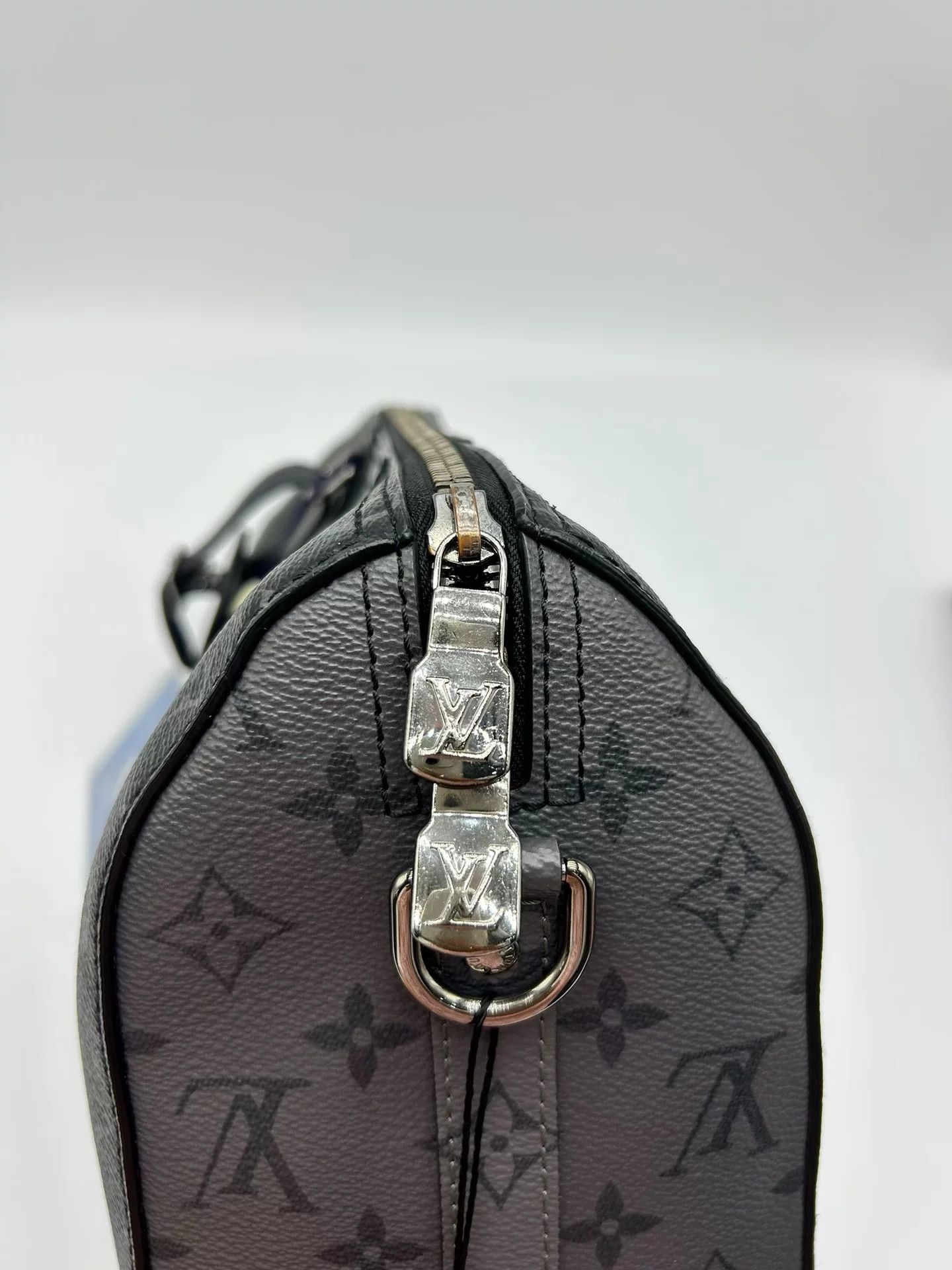 Louis Vuitton Pre-loved Bag Very good condition Size ONE SIZE - 9 Thumbnail