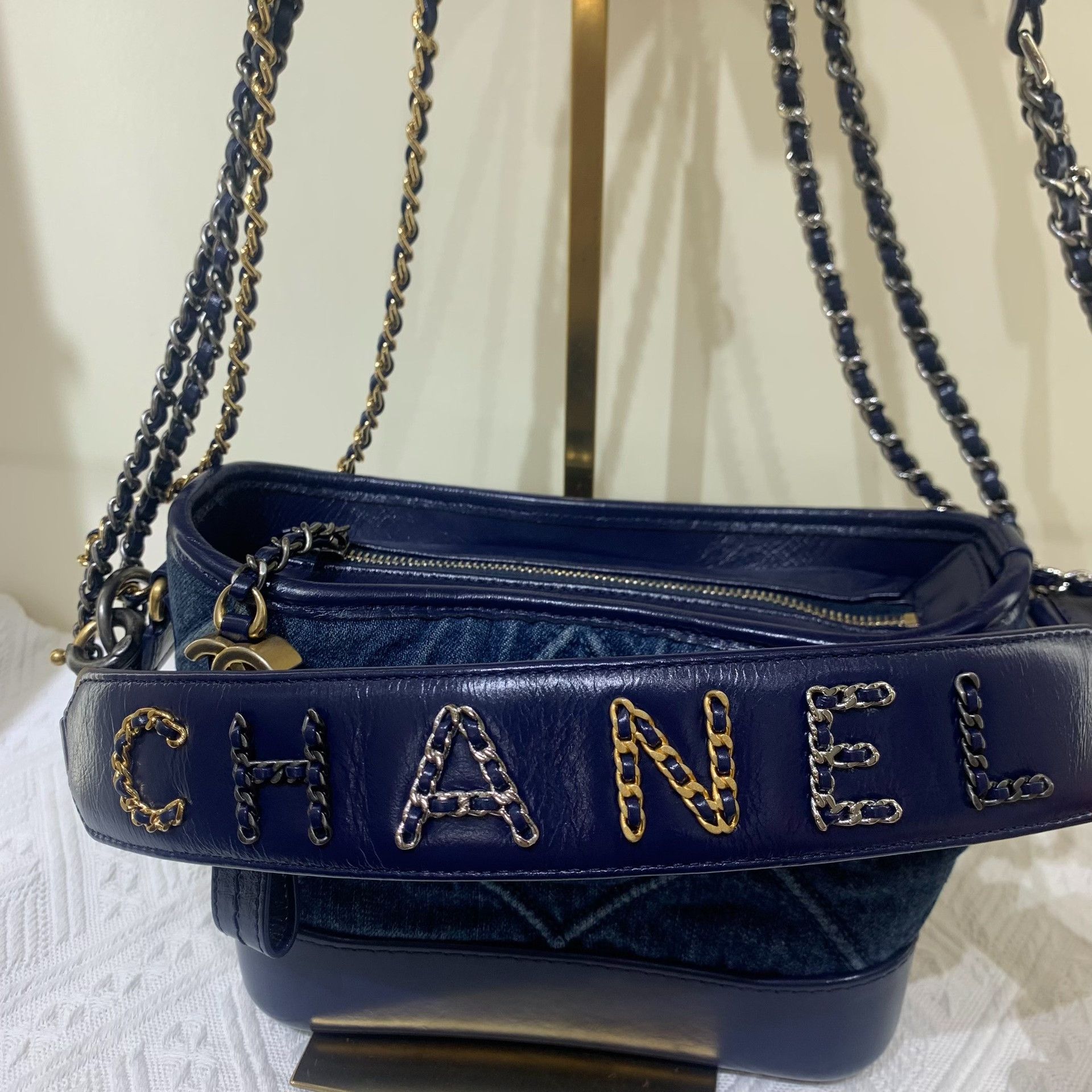 Chanel Pre-loved Bag Very good condition Size ONE SIZE - 2 Thumbnail