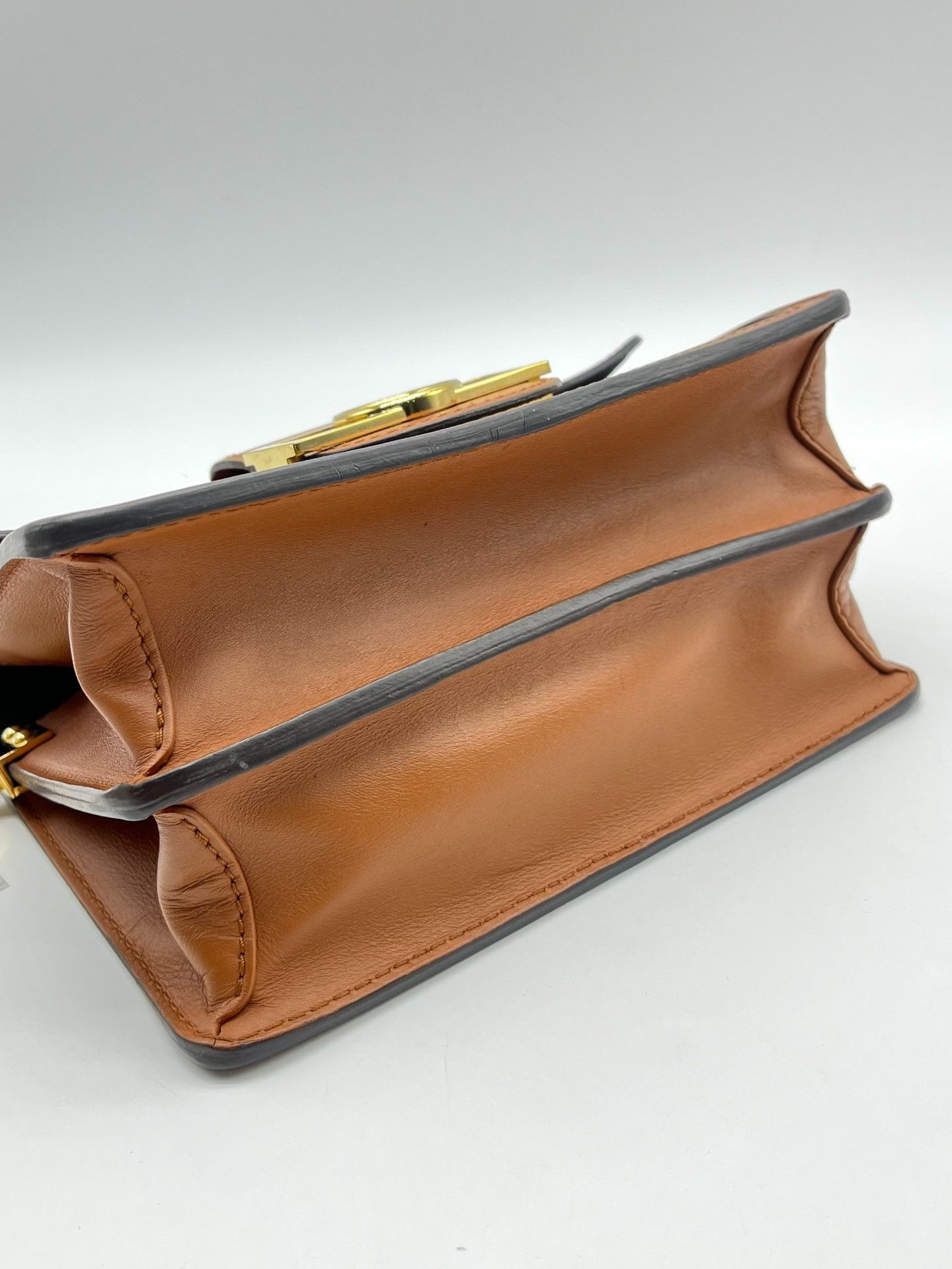 Louis Vuitton Pre-loved Bag Very good condition Size ONE SIZE - 8 Thumbnail