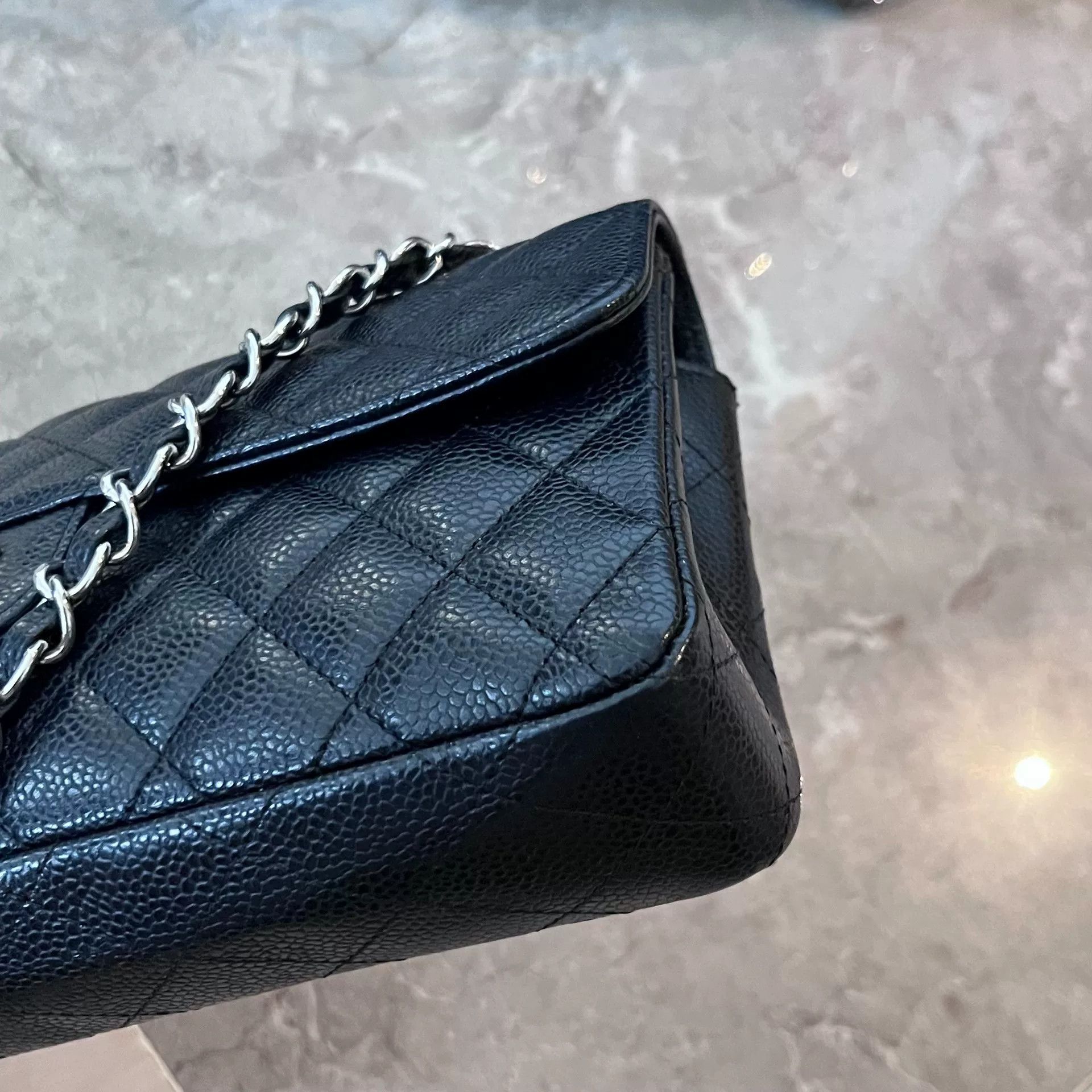 Chanel Pre-loved Bag Very good condition Size ONE SIZE - 3 Thumbnail