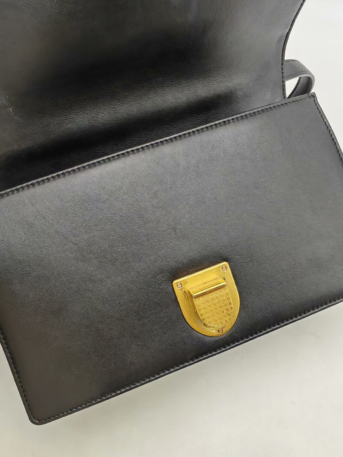 Dior Pre-loved Bag Very good condition Size ONE SIZE - 8 Thumbnail