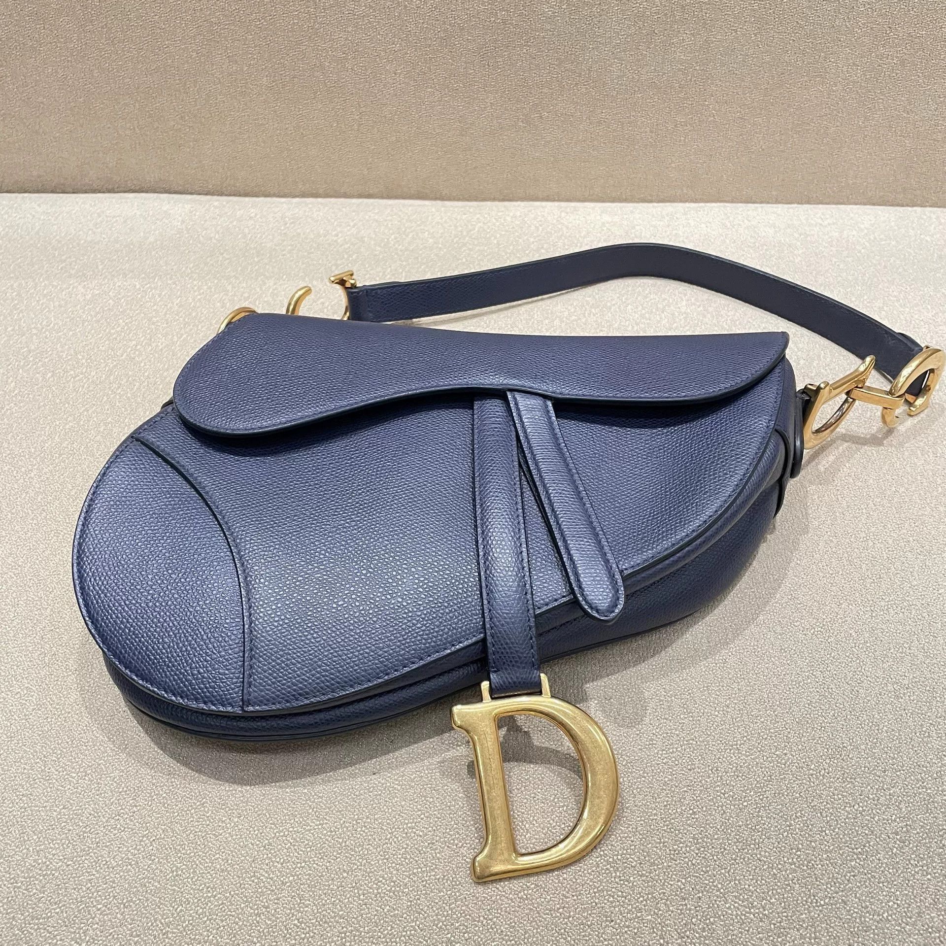 Dior Pre-loved Bag Very good condition Size ONE SIZE - 5 Thumbnail