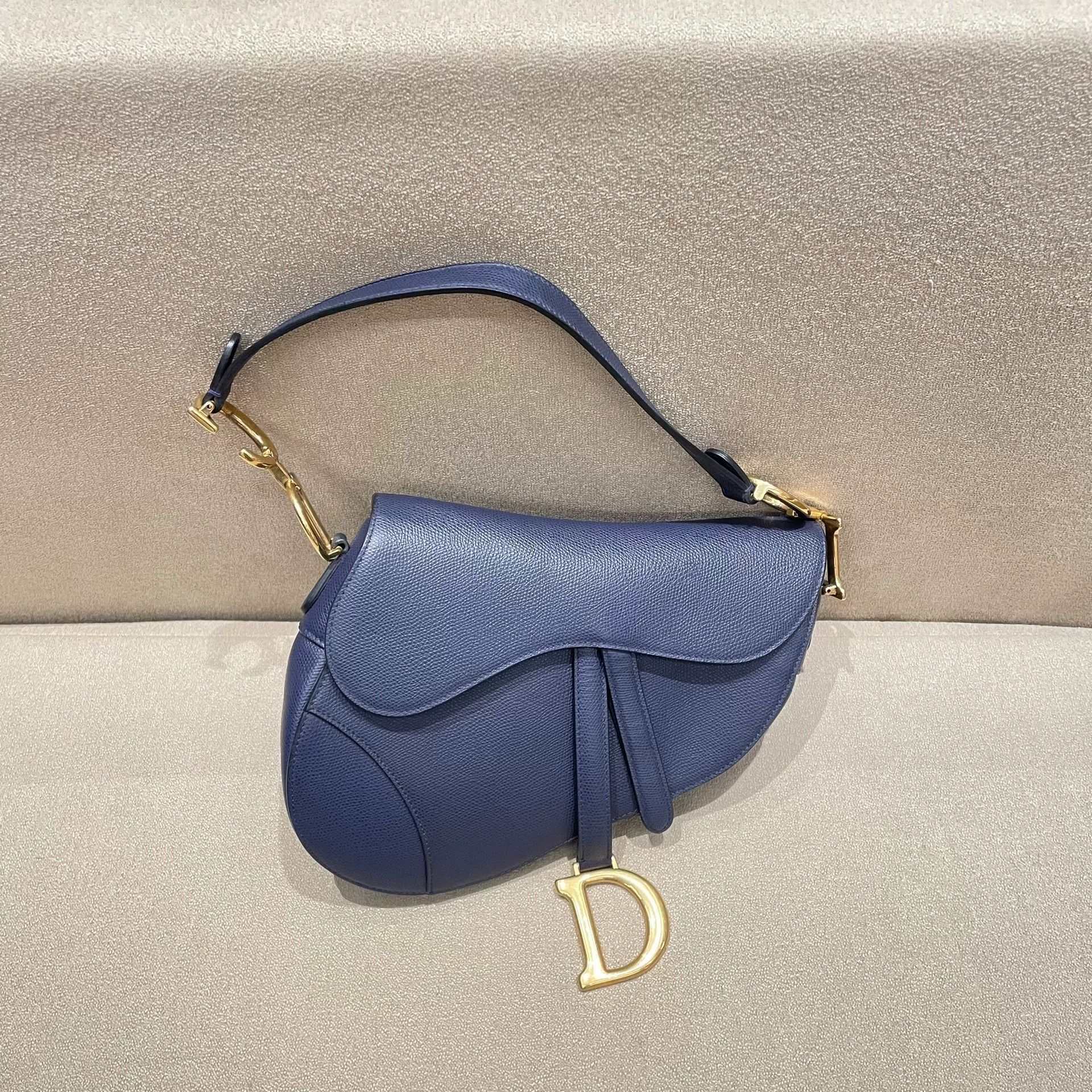 Dior Pre-loved Bag Very good condition Size ONE SIZE - 6 Thumbnail